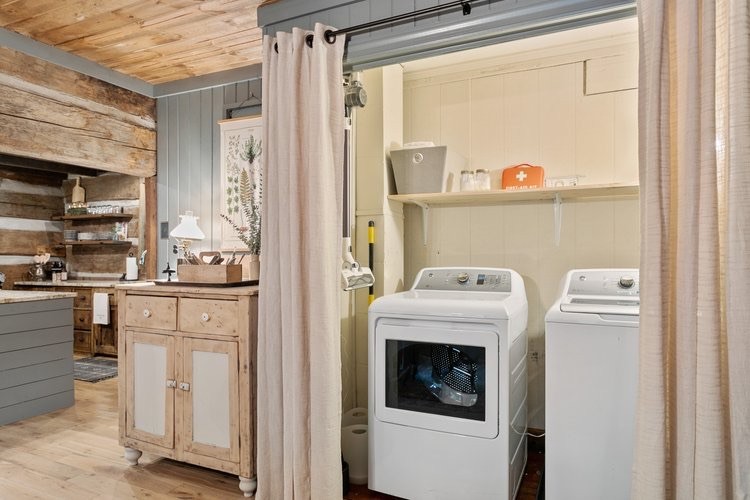 824 High Point Ridge Rd