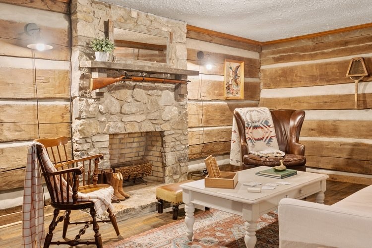 824 High Point Ridge Rd