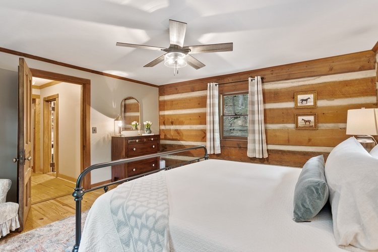 824 High Point Ridge Rd