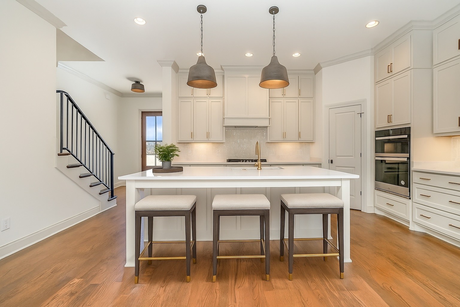 1709 Martha Washington Way