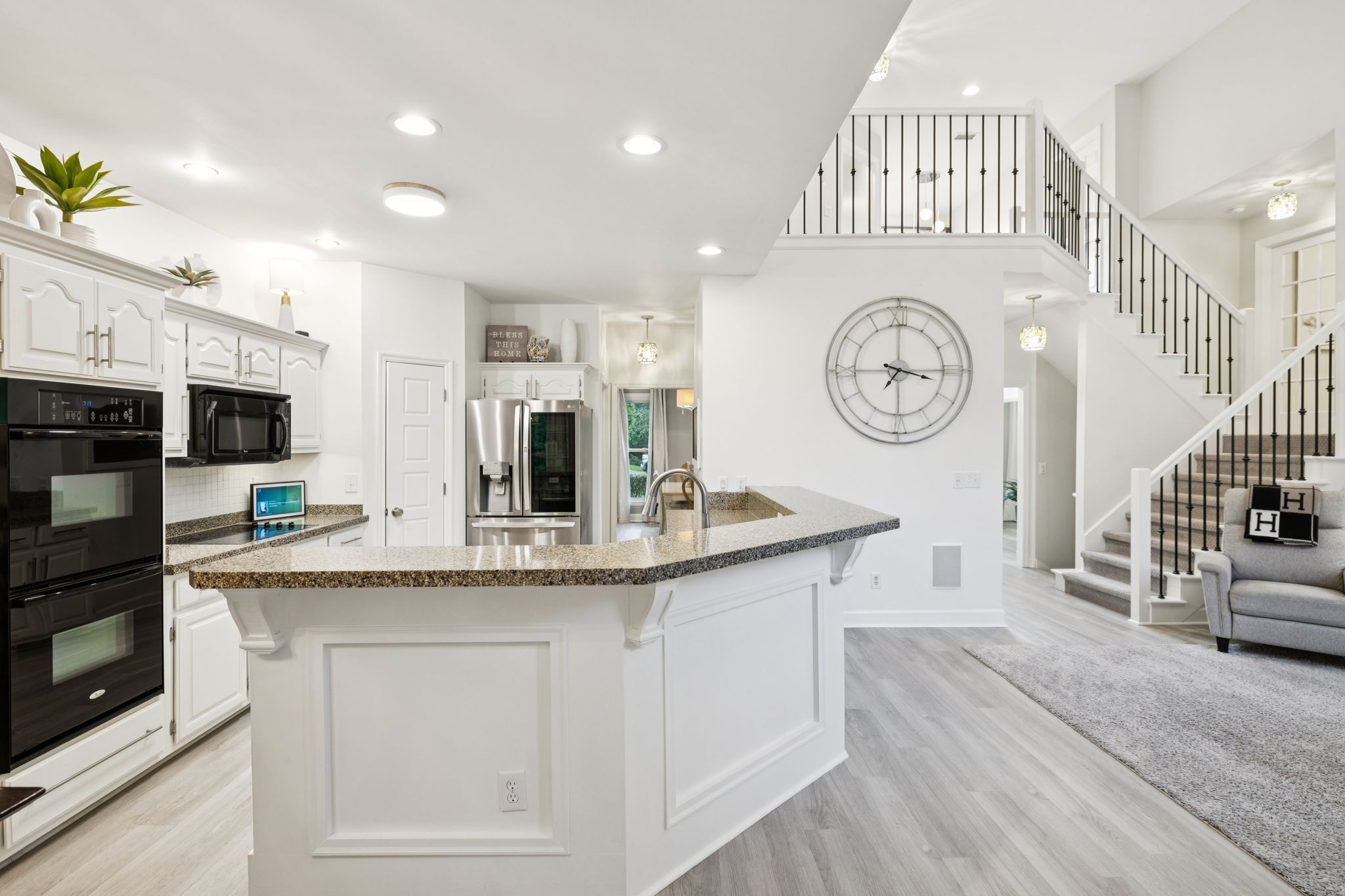 9455 Foothills Ct