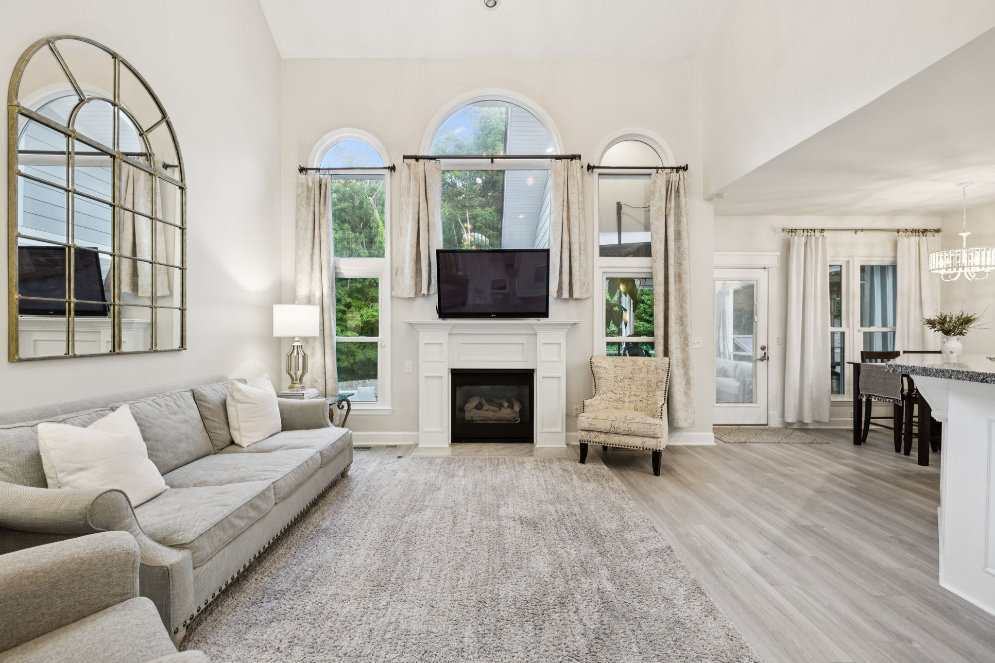 9455 Foothills Ct
