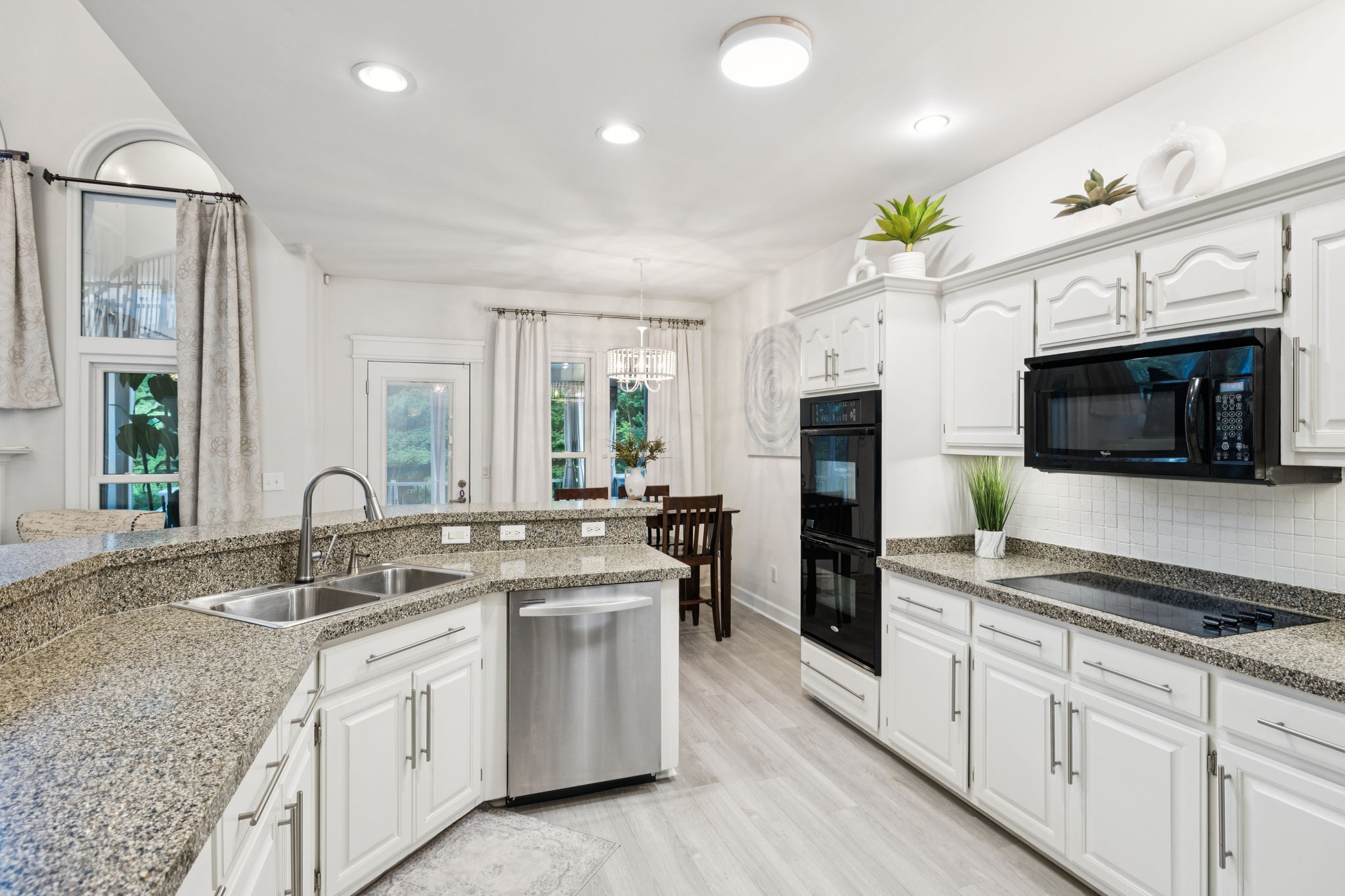 9455 Foothills Ct