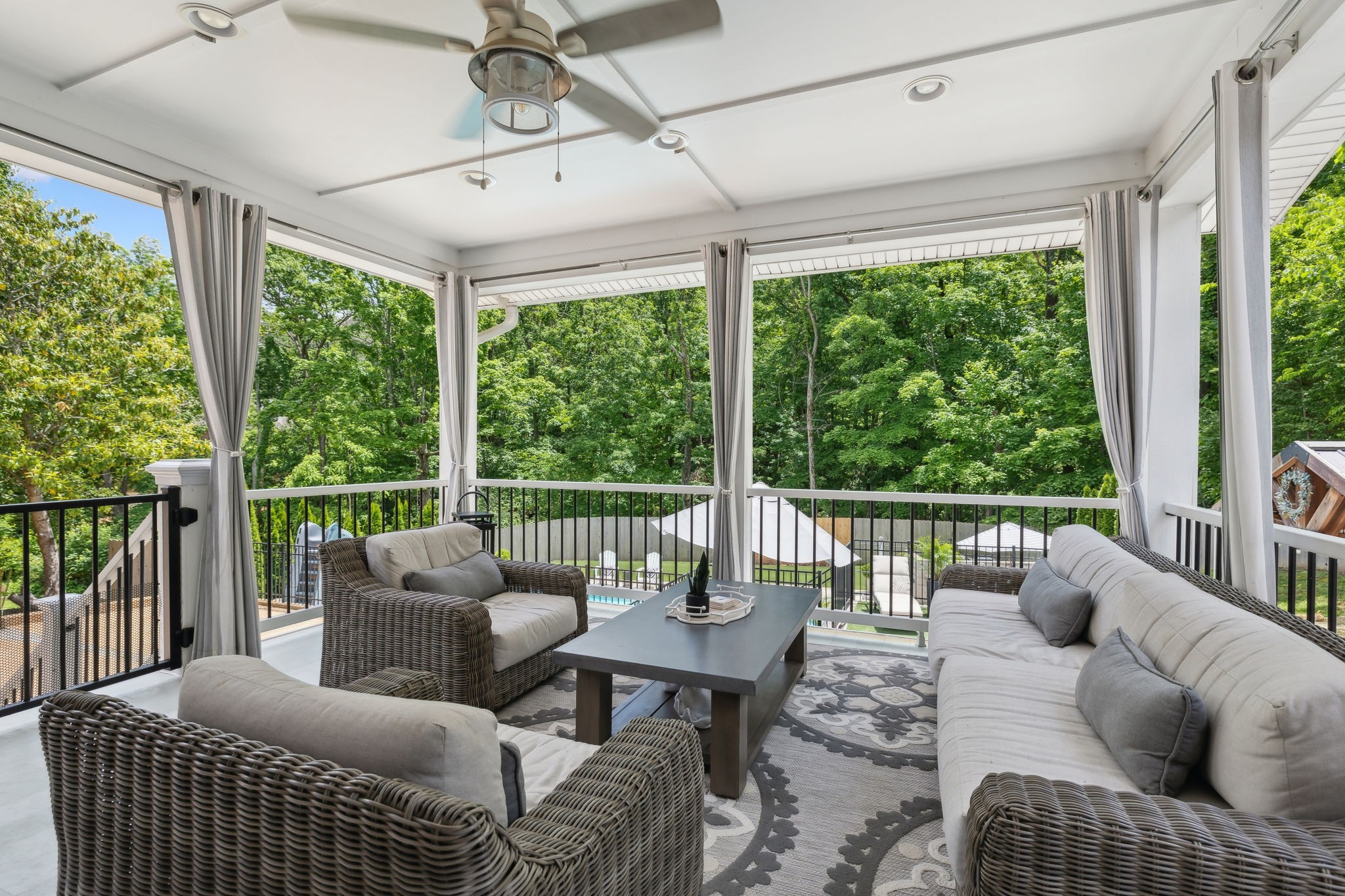 9455 Foothills Ct