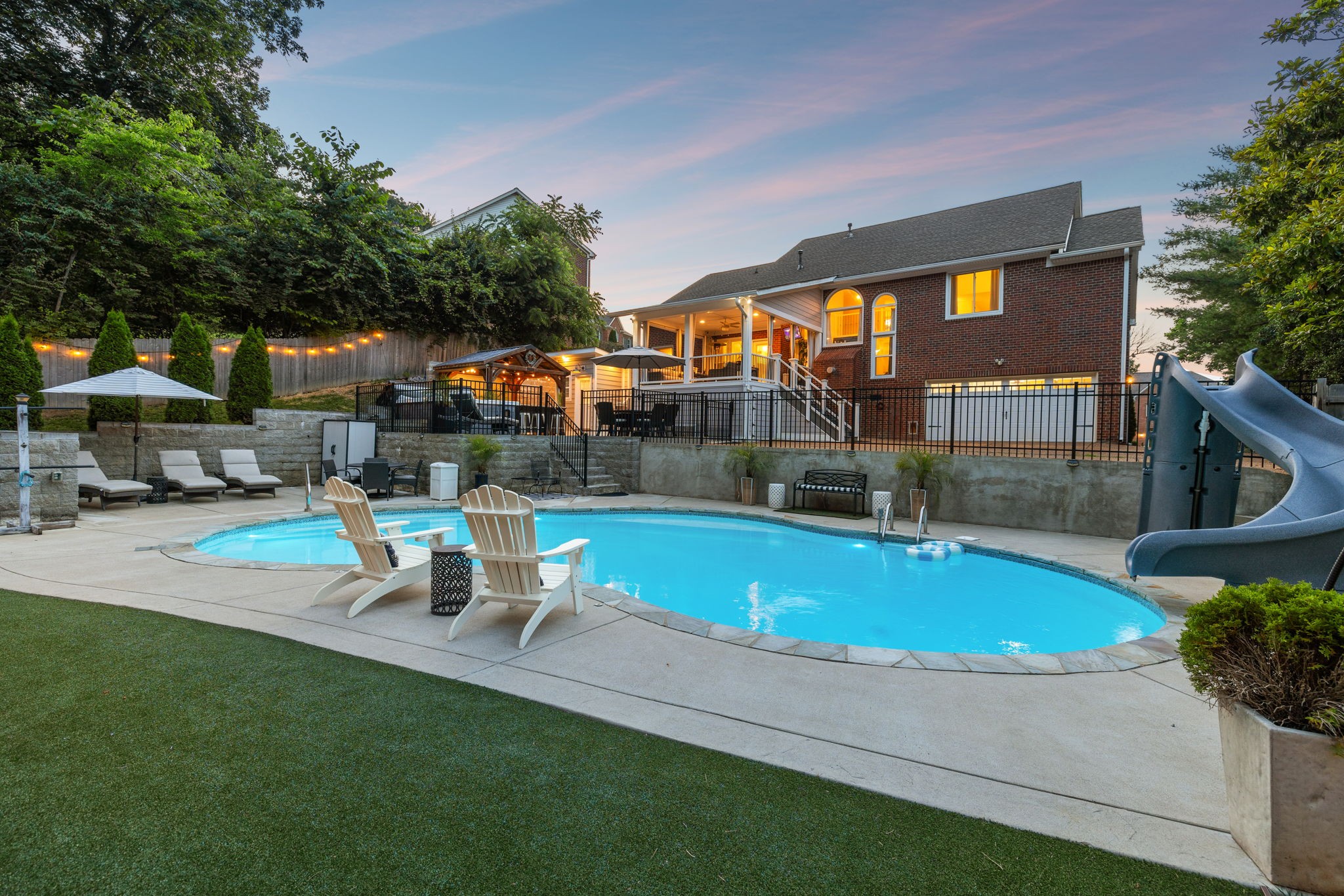 9455 Foothills Ct
