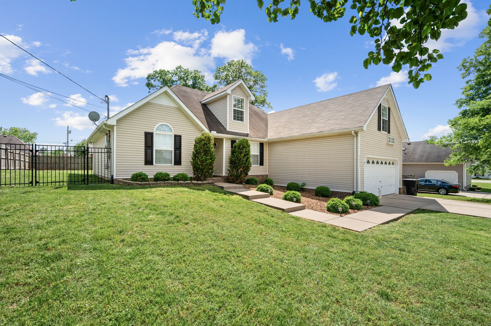 4237 Nandina Ct