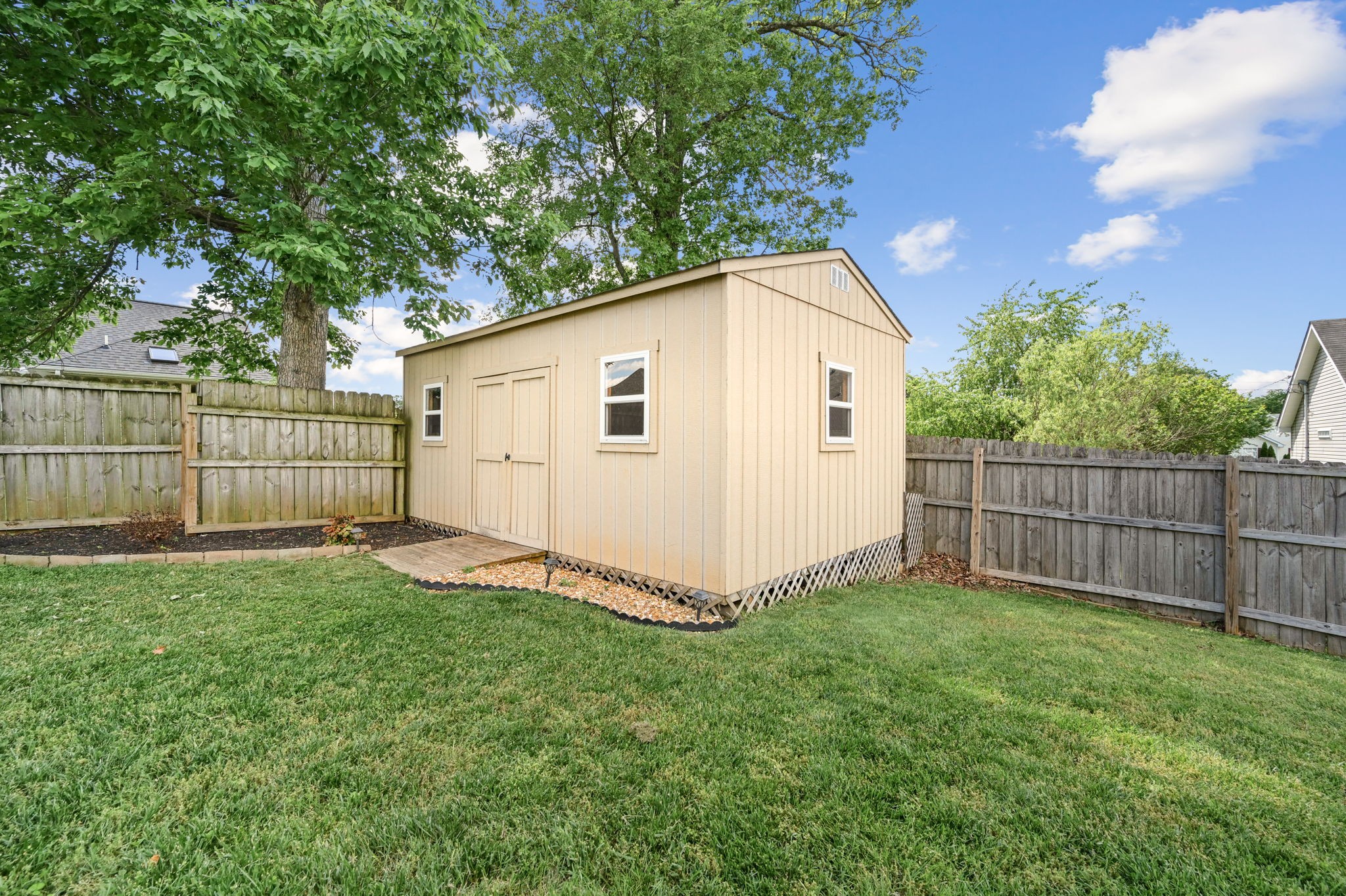 4237 Nandina Ct