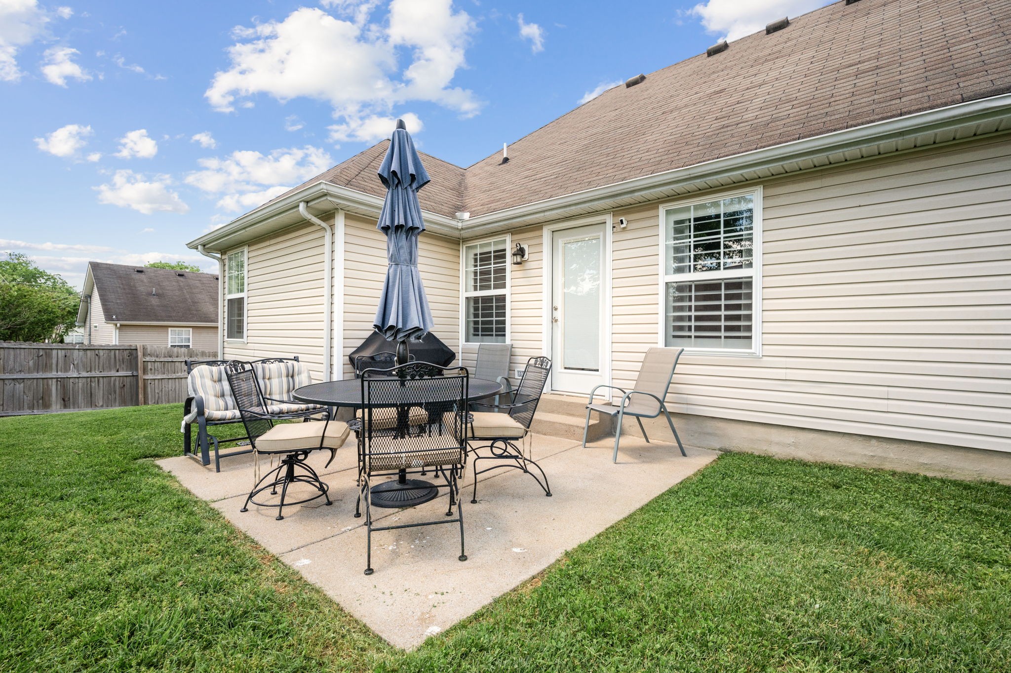 4237 Nandina Ct