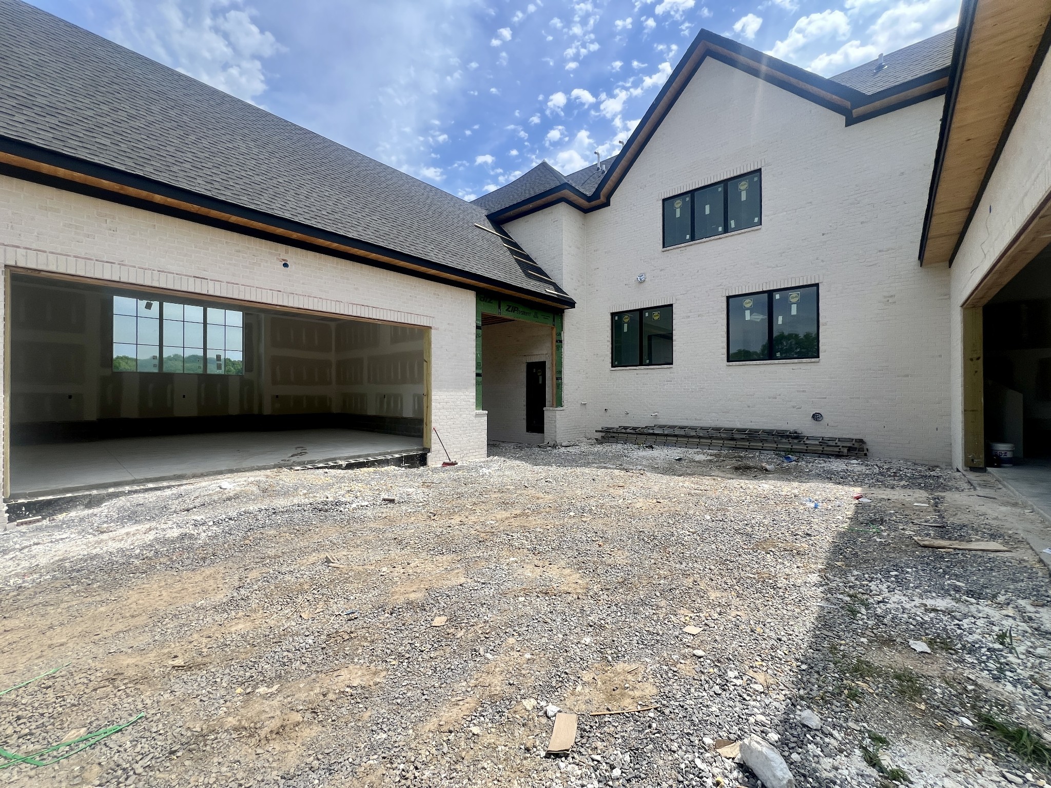 7007 Belcastle Ln