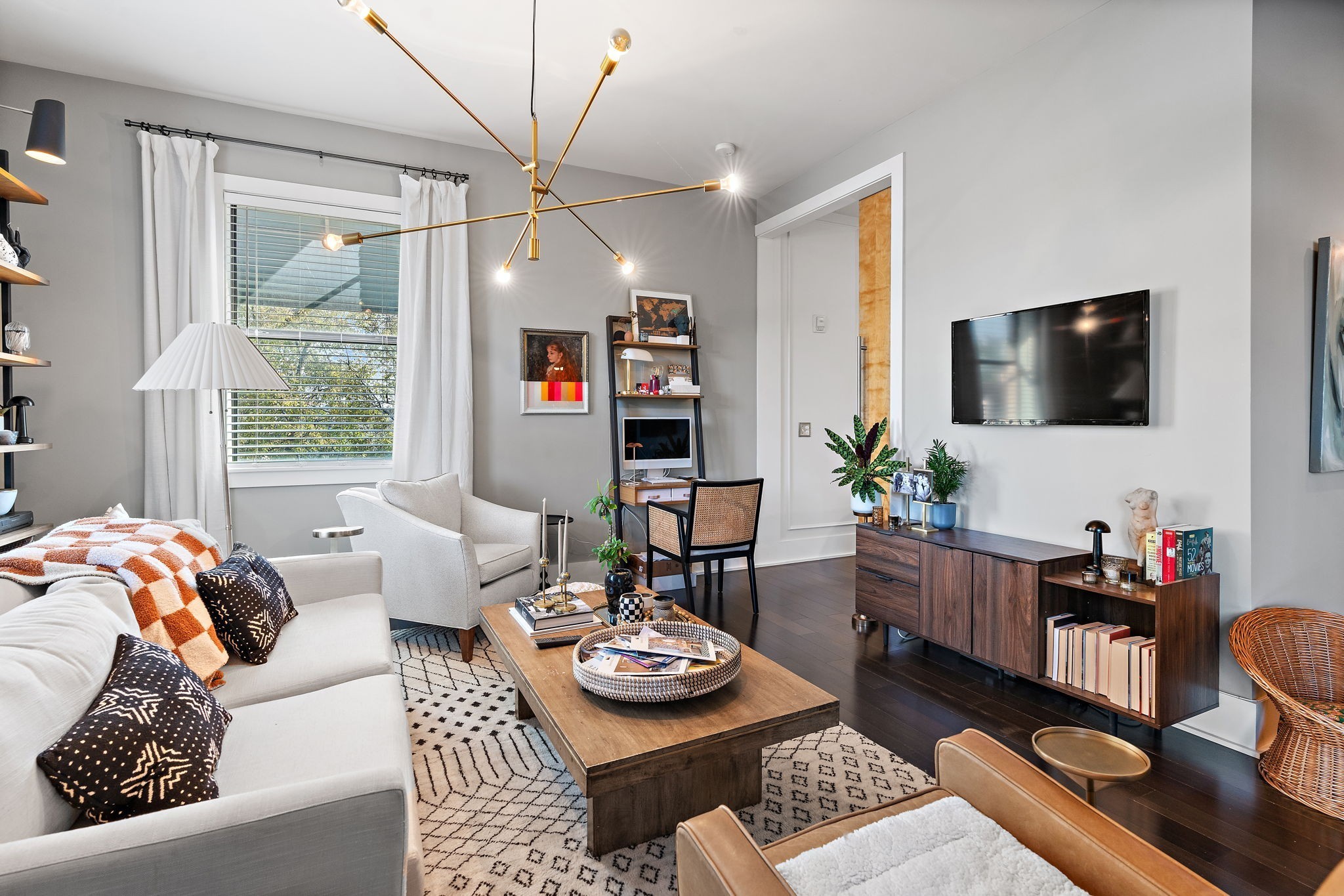 2201 8th Ave, S Unit: 202