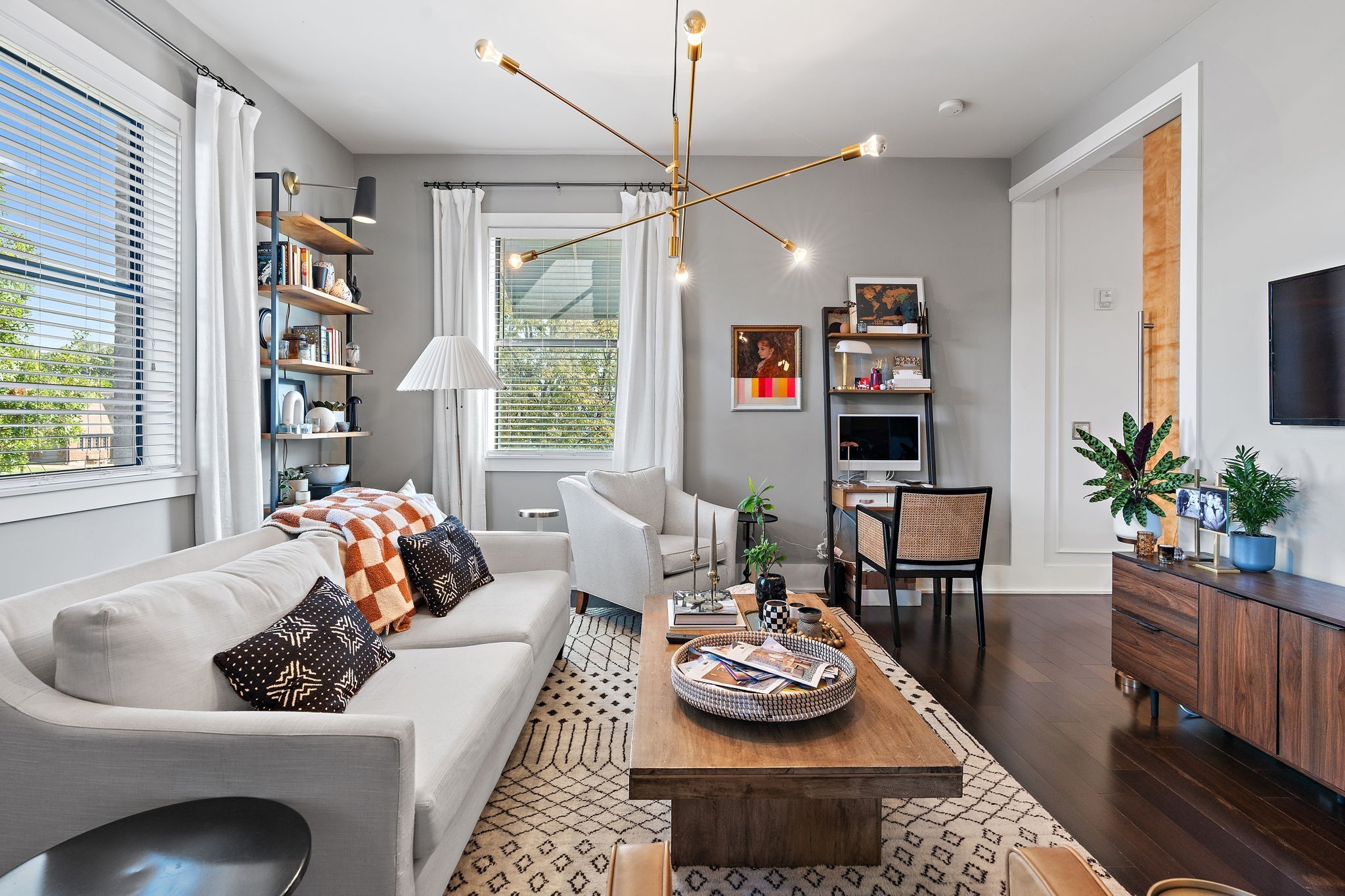2201 8th Ave, S Unit: 202