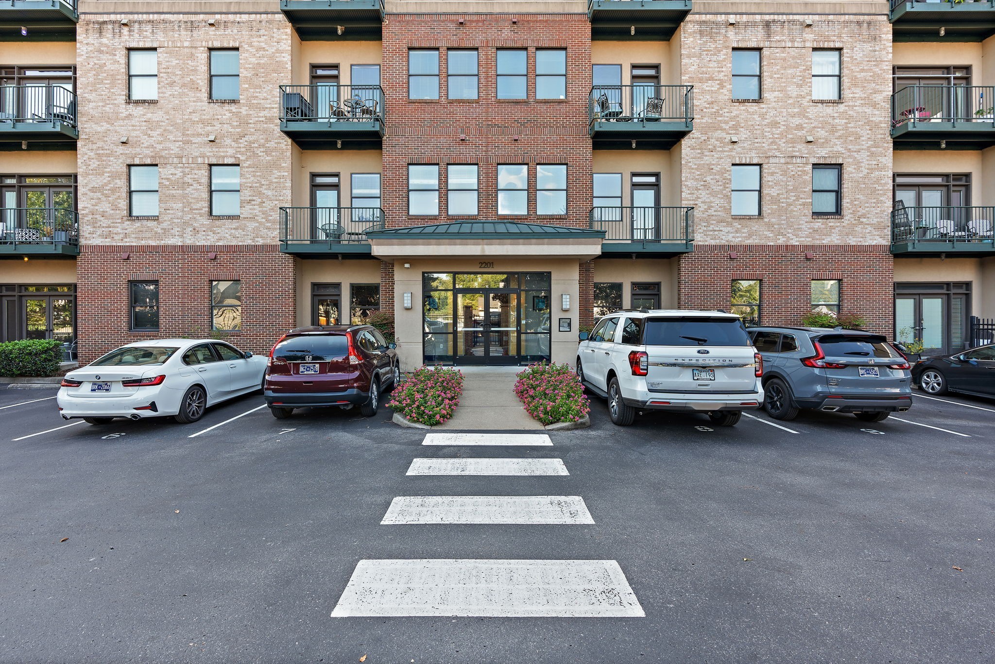 2201 8th Ave, S Unit: 202