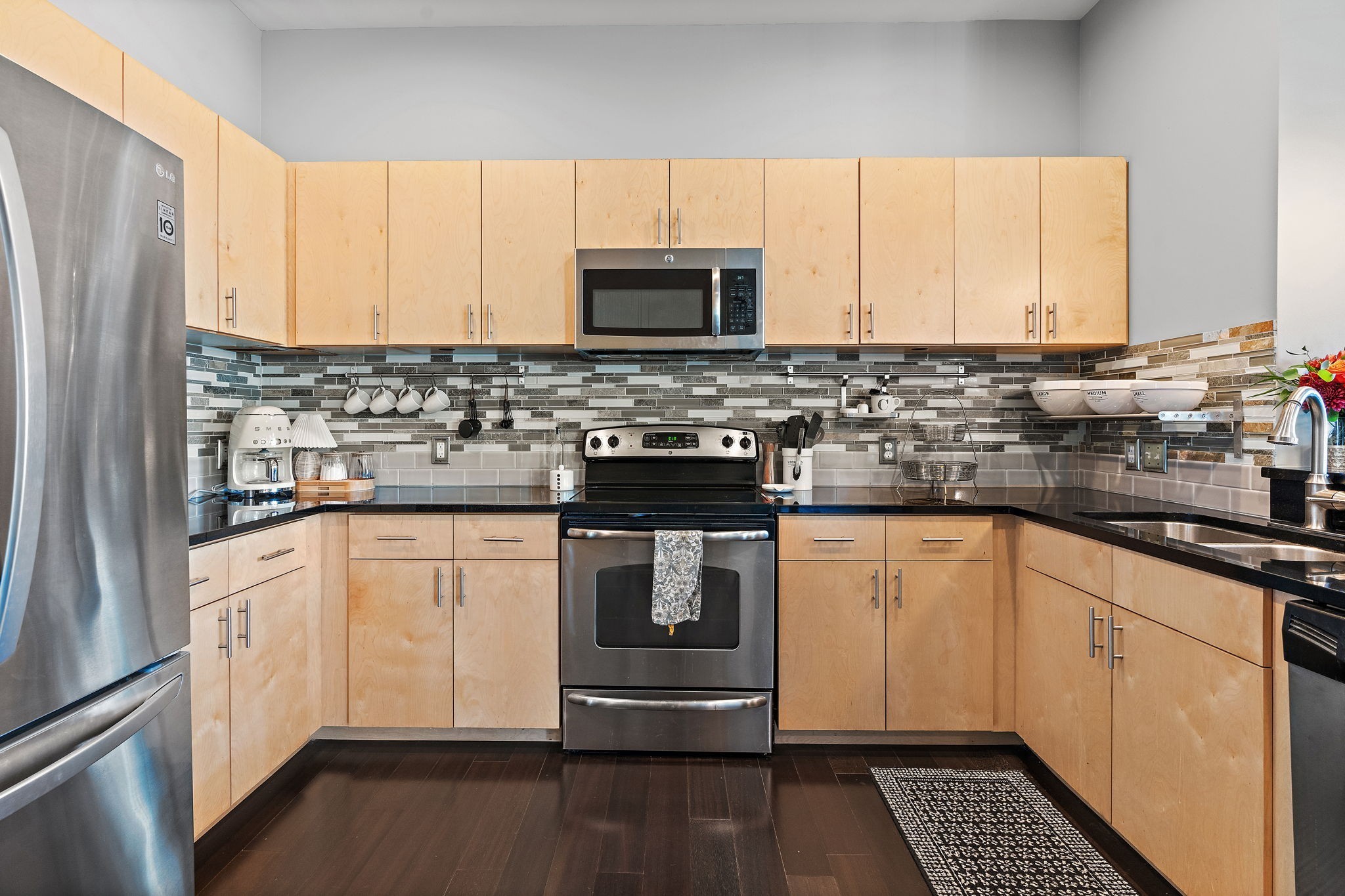 2201 8th Ave, S Unit: 202