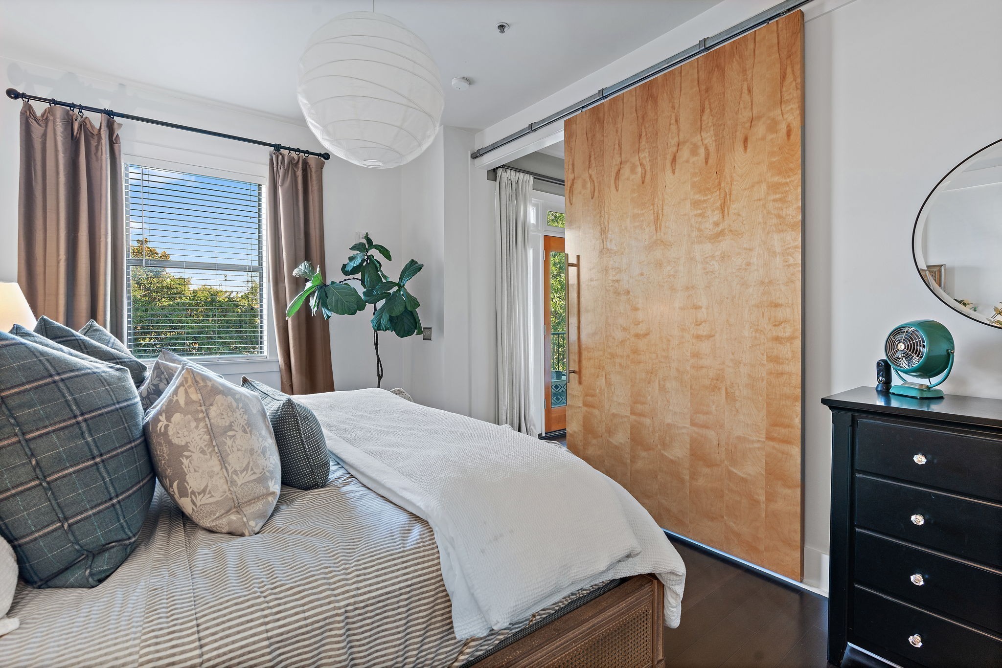 2201 8th Ave, S Unit: 202