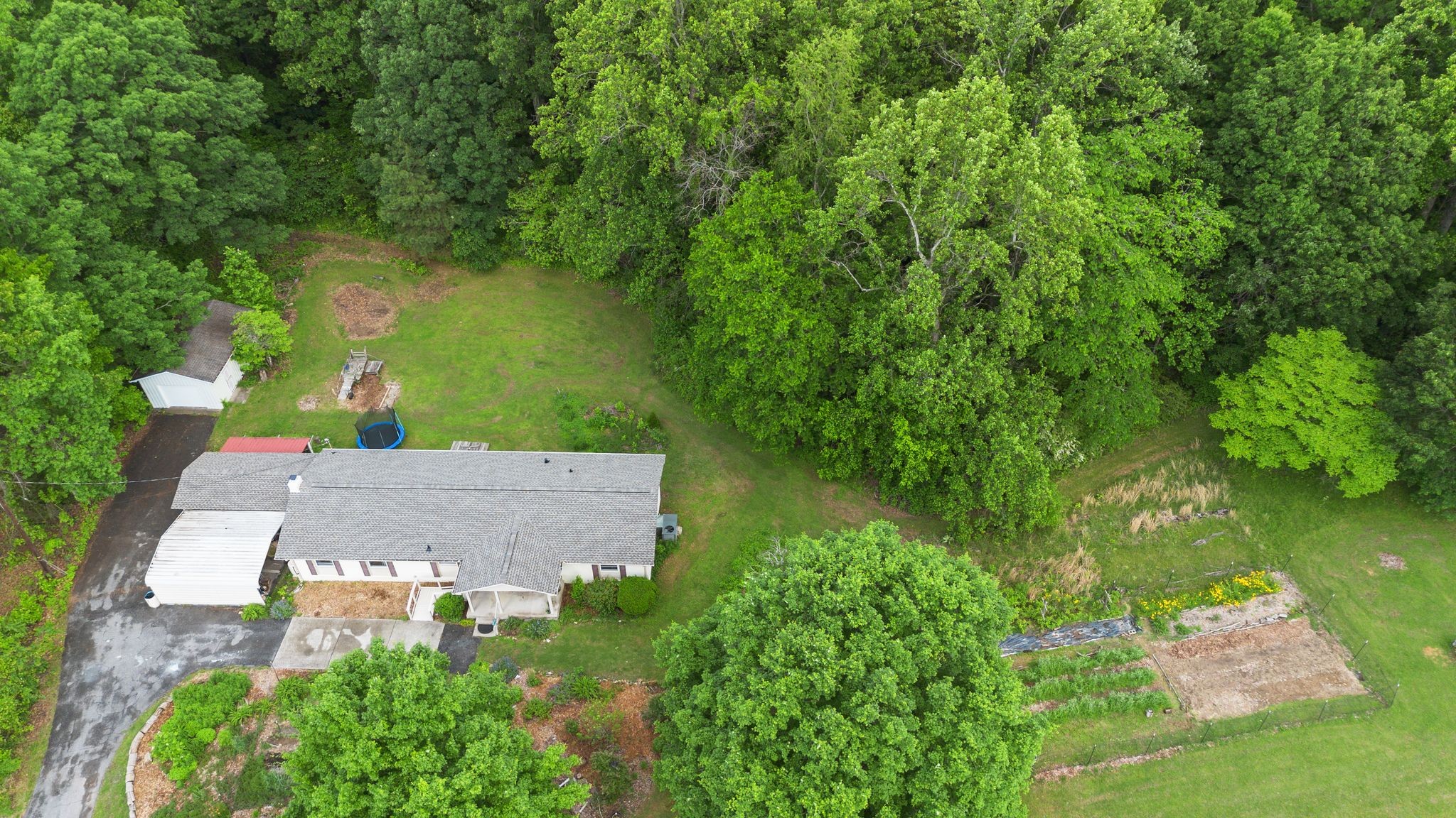 5933 Higdon Rd