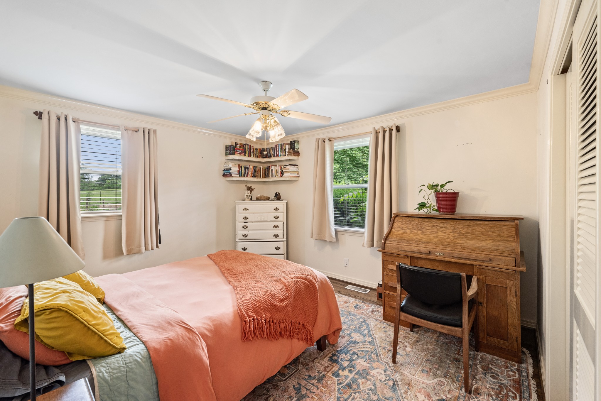 5933 Higdon Rd