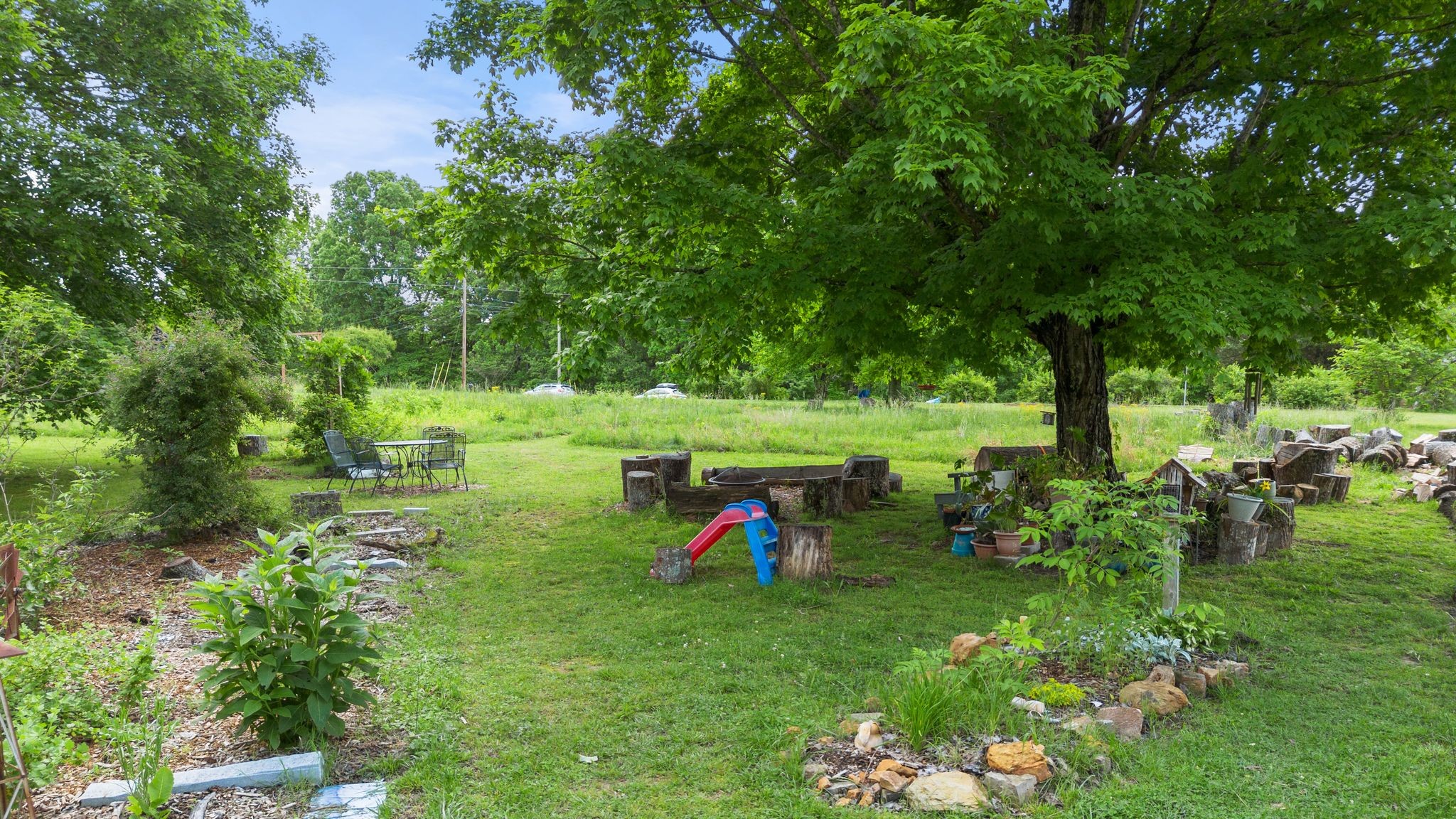 5933 Higdon Rd
