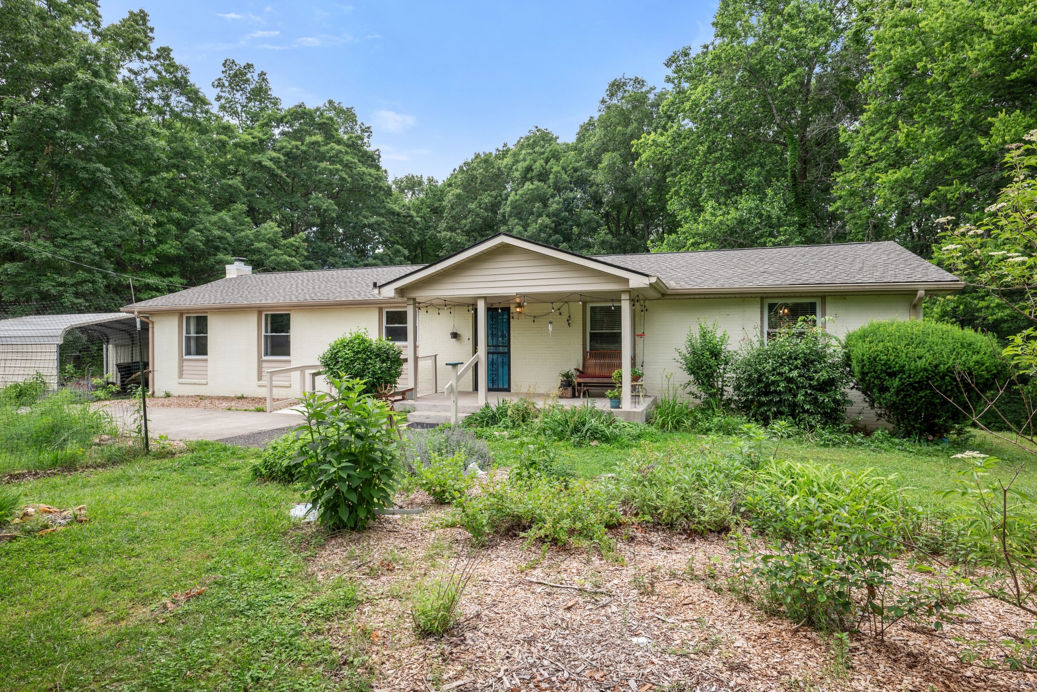 5933 Higdon Rd