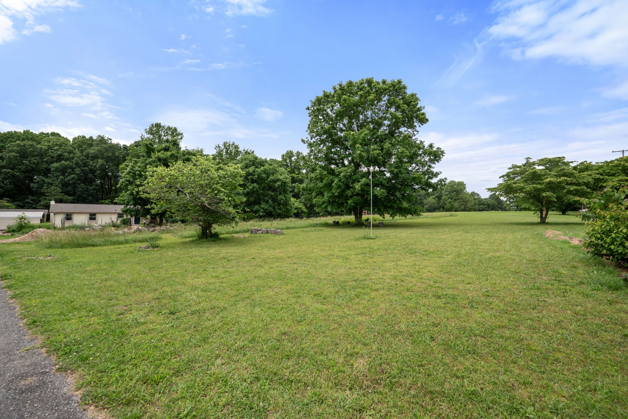 5933 Higdon Rd