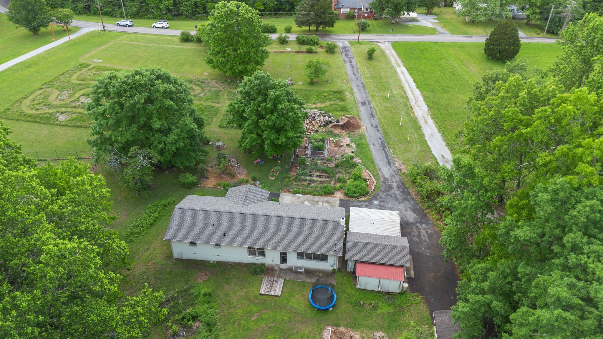 5933 Higdon Rd