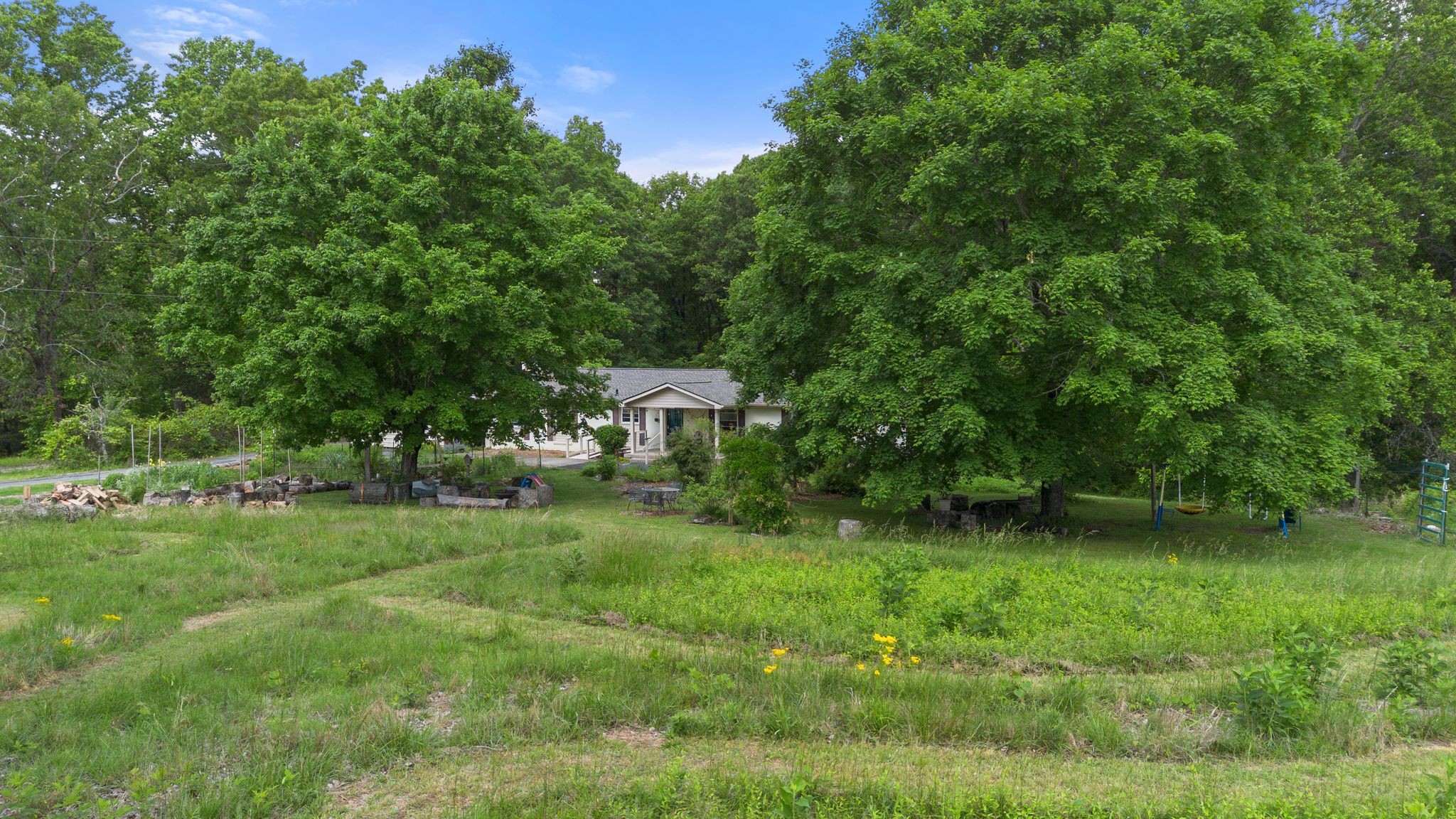 5933 Higdon Rd