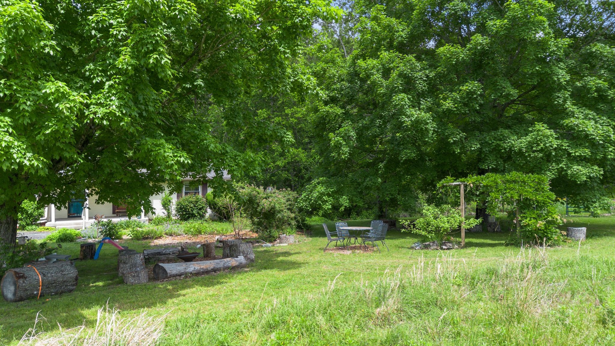 5933 Higdon Rd