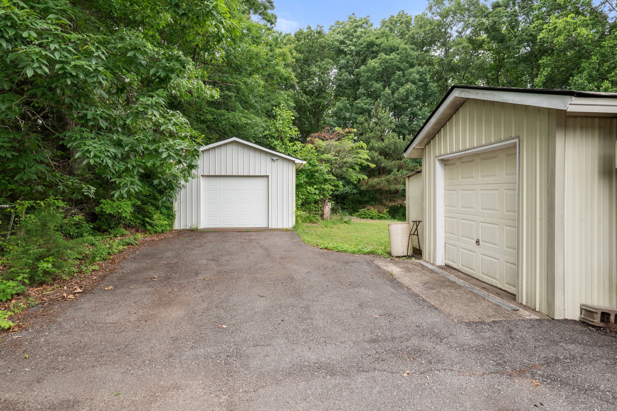 5933 Higdon Rd