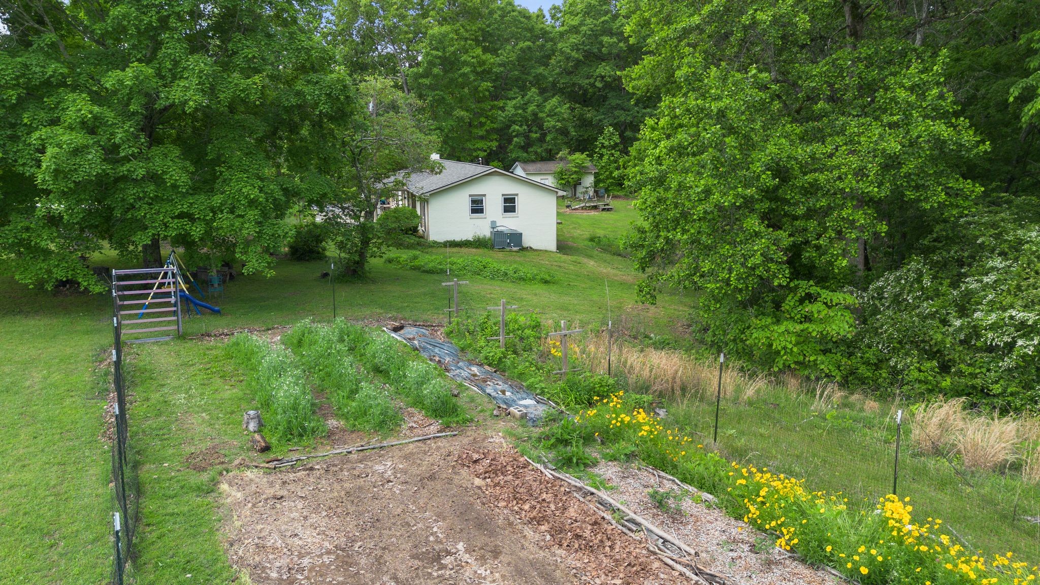 5933 Higdon Rd