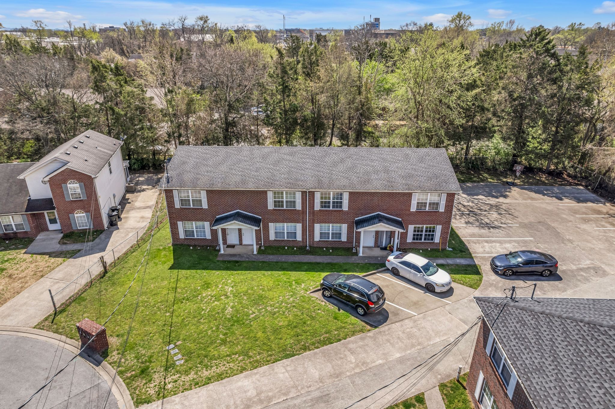 1514 Center Pointe Dr