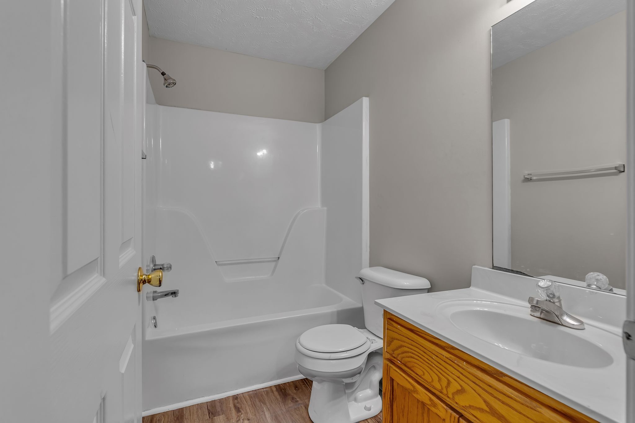 1514 Center Pointe Dr