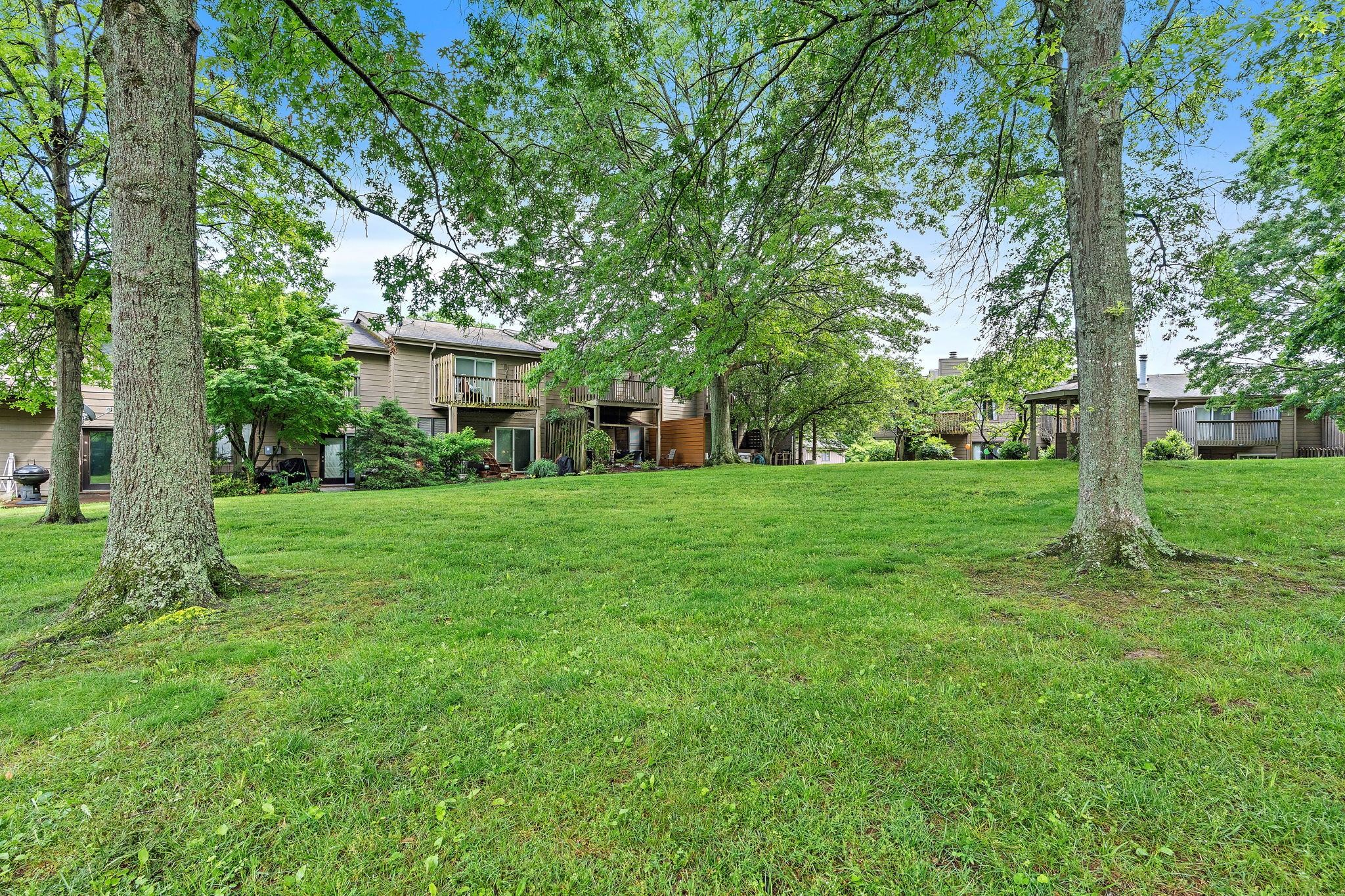 677 Harpeth Trace Dr