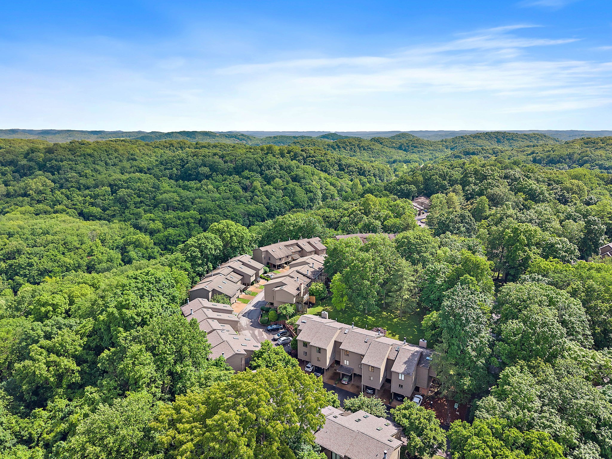 677 Harpeth Trace Dr