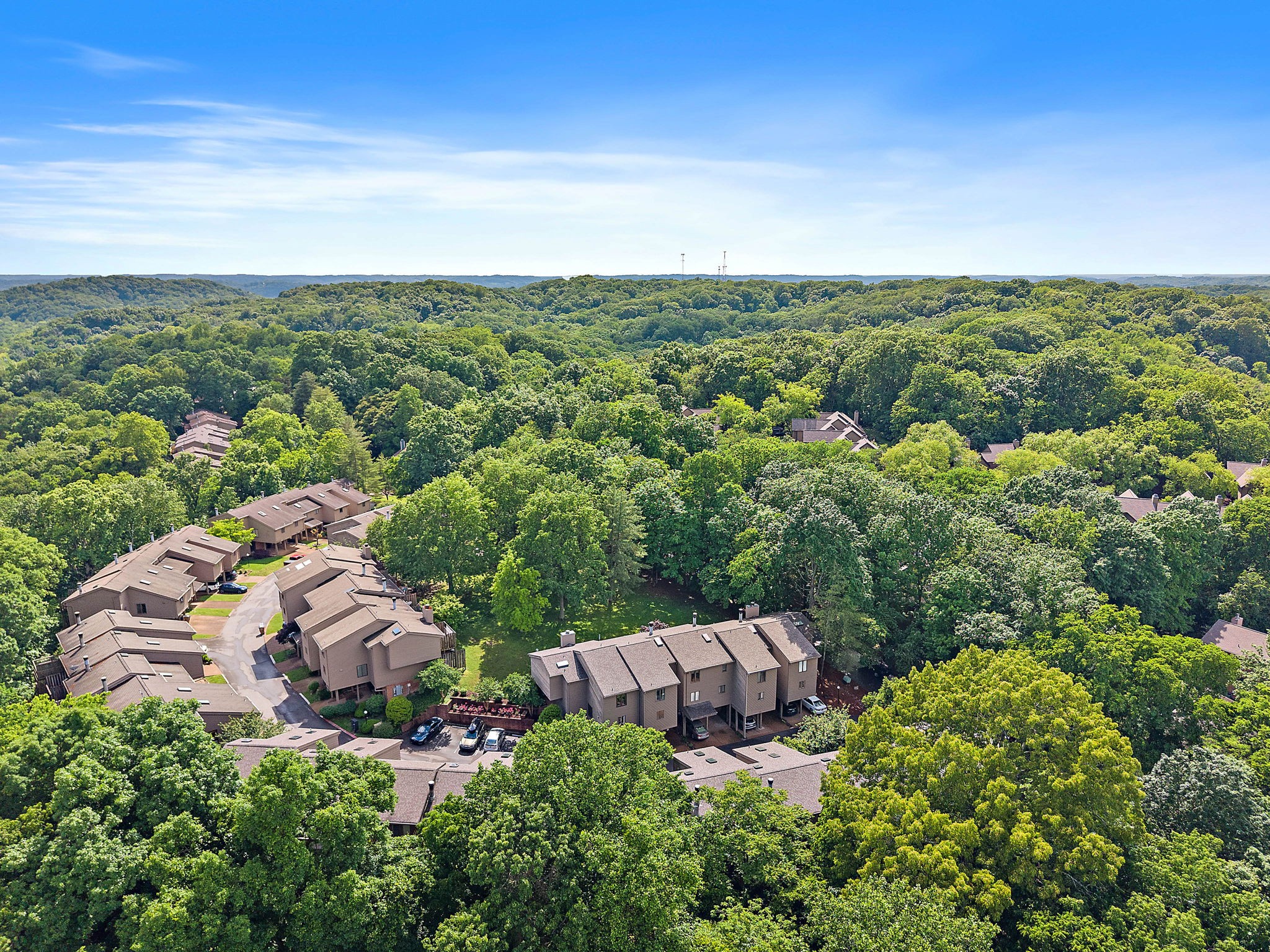 677 Harpeth Trace Dr