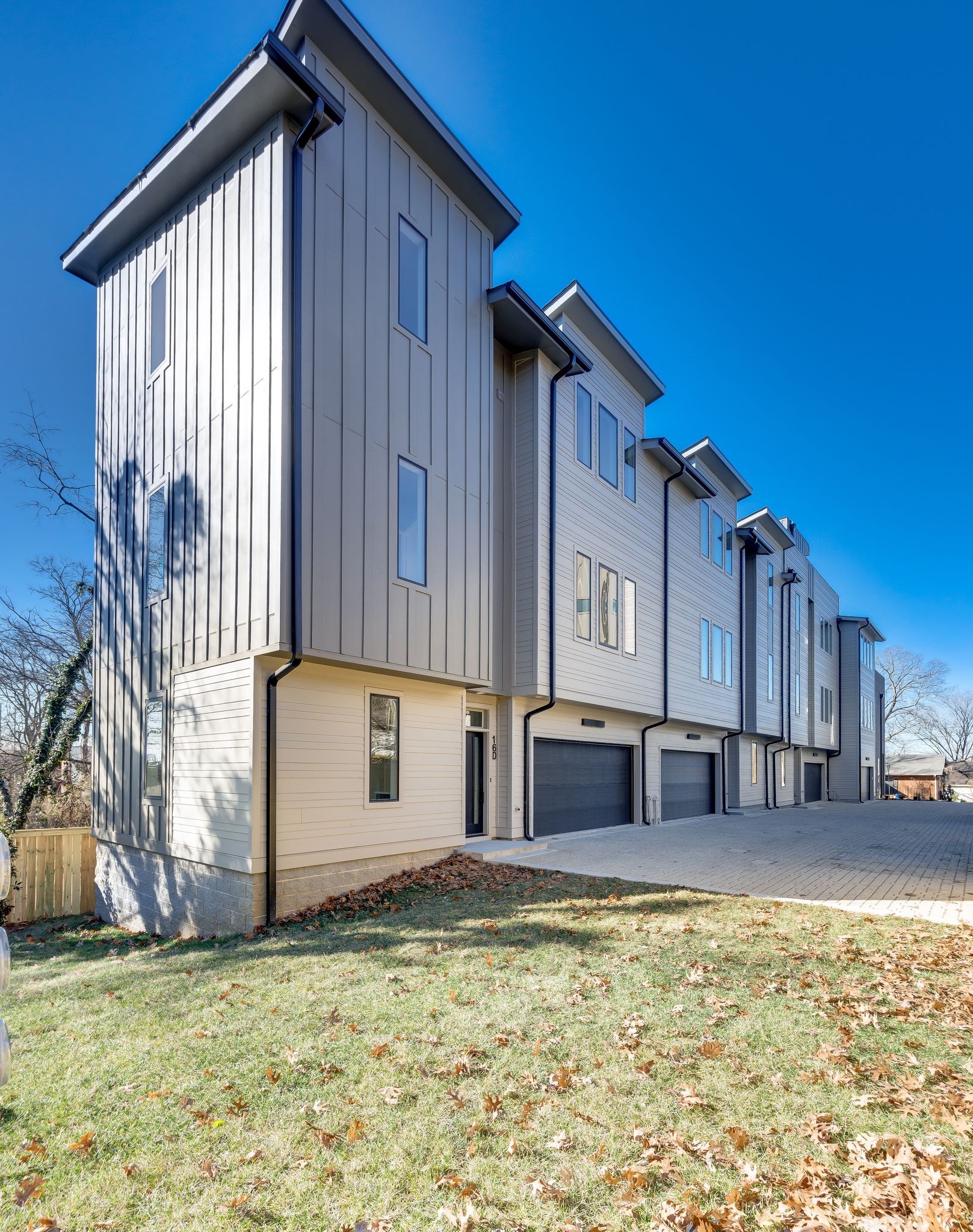 16B Willis St