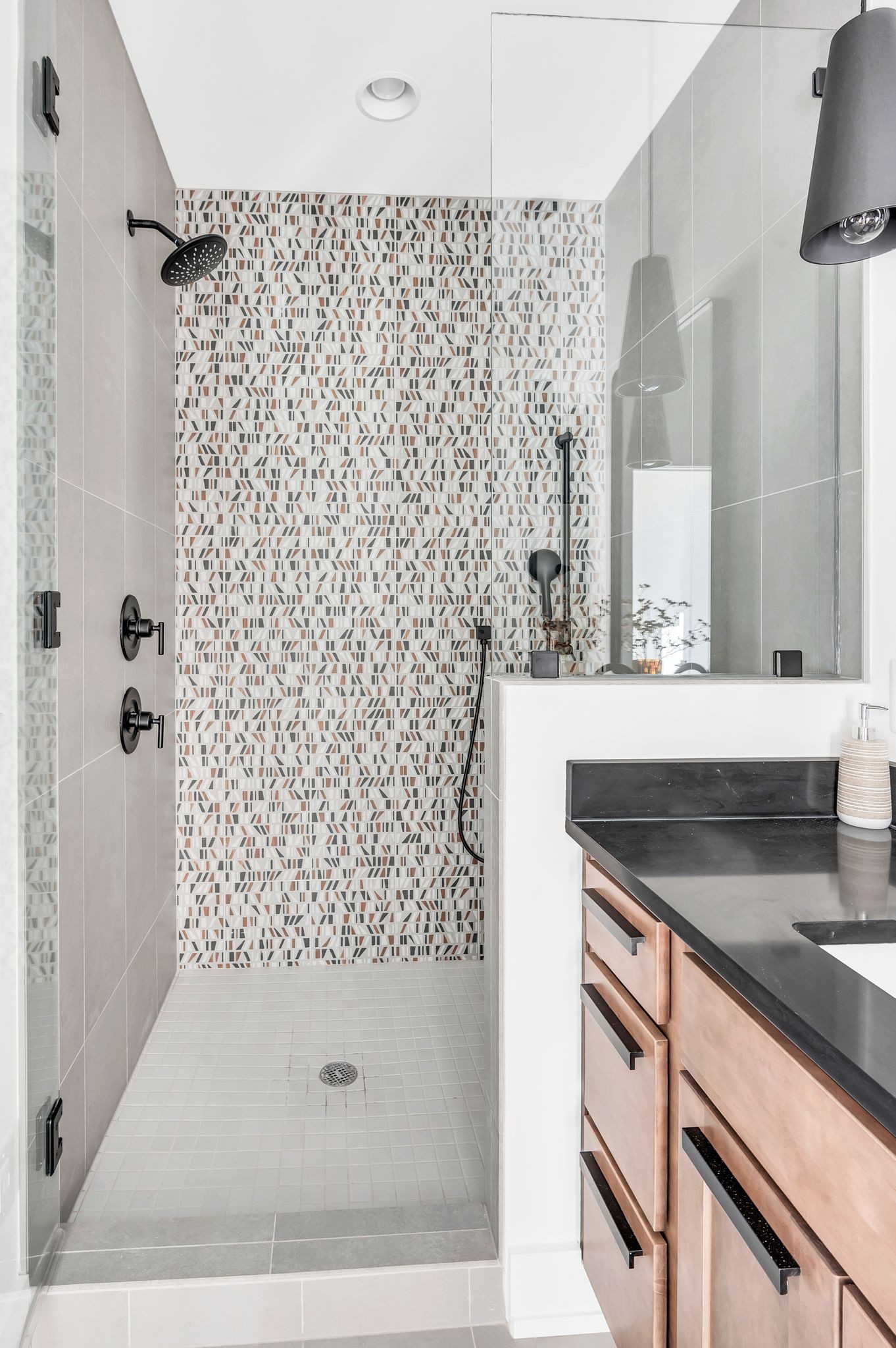 16B Willis St