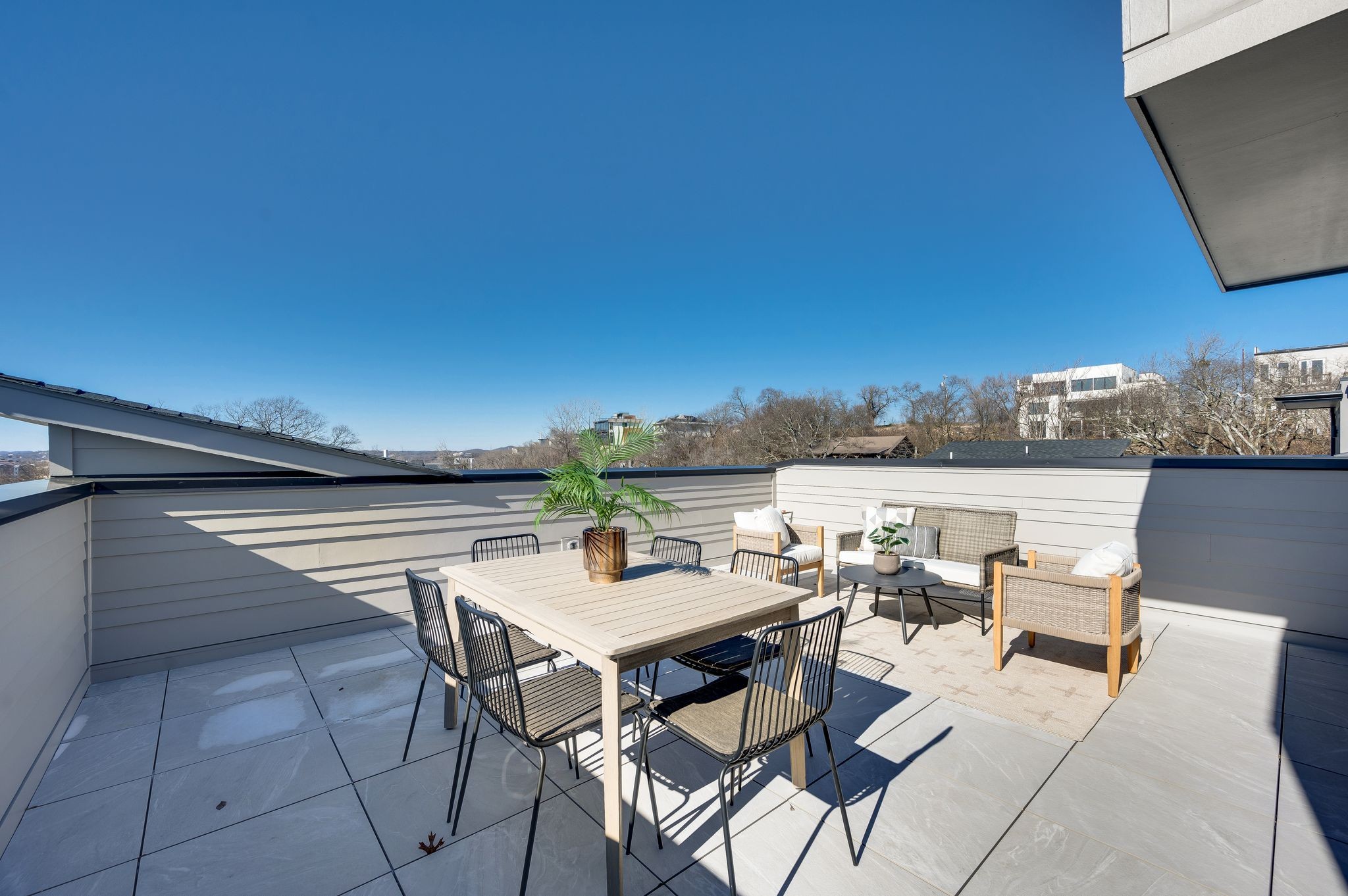 16B Willis St
