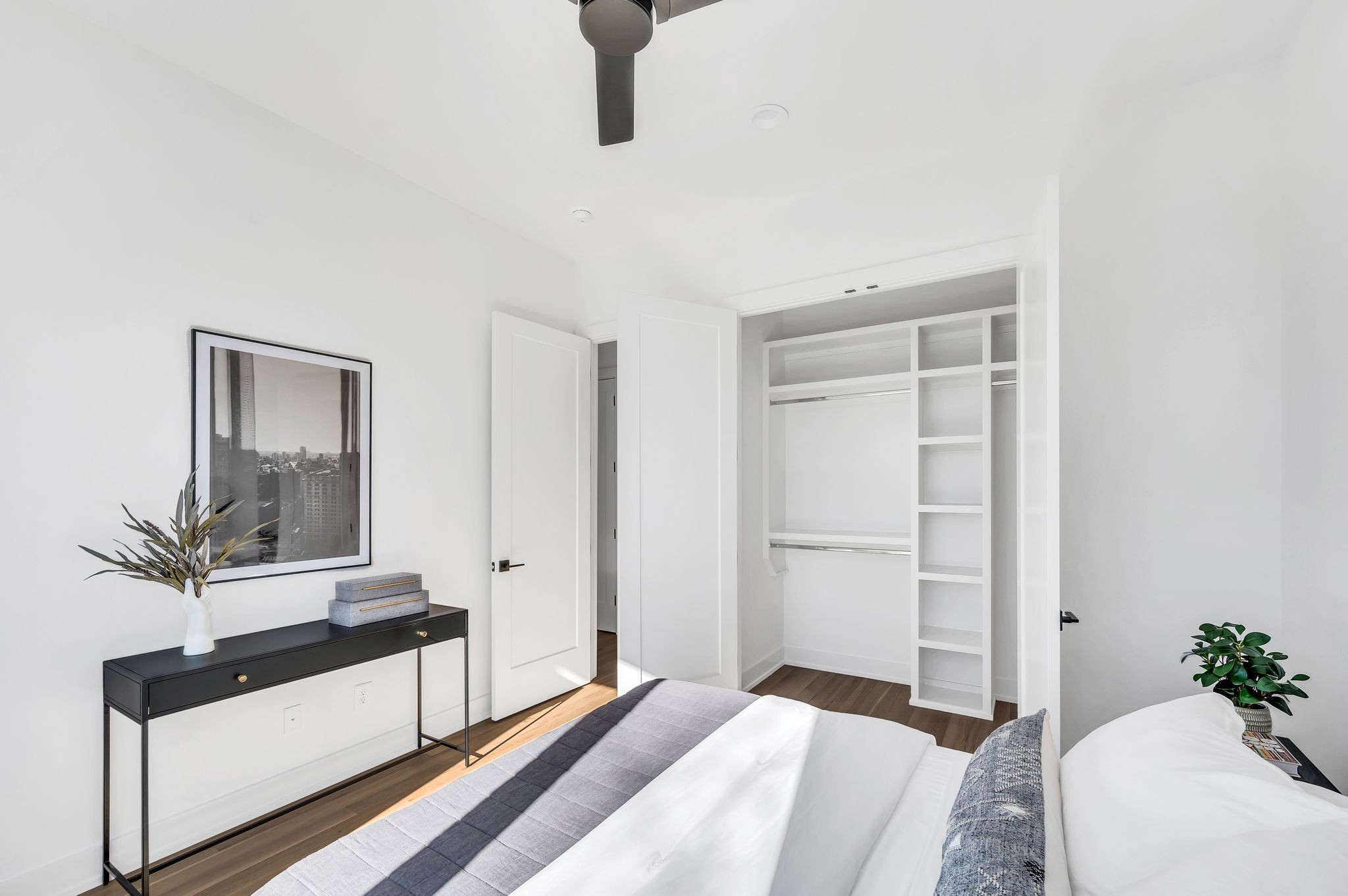 16B Willis St