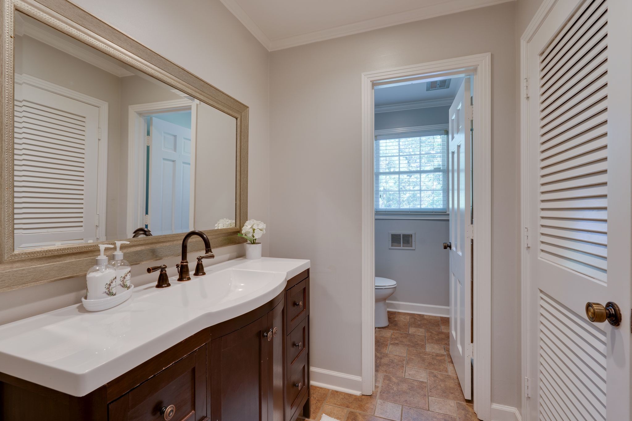 814 Willowdale Ct