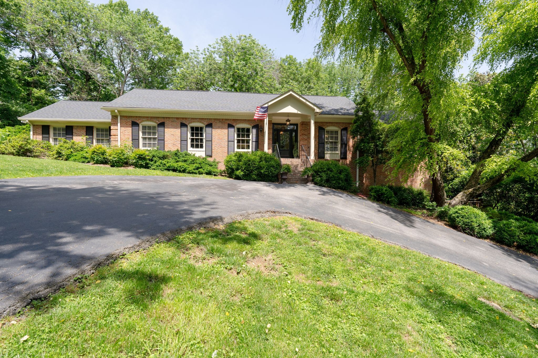 814 Willowdale Ct