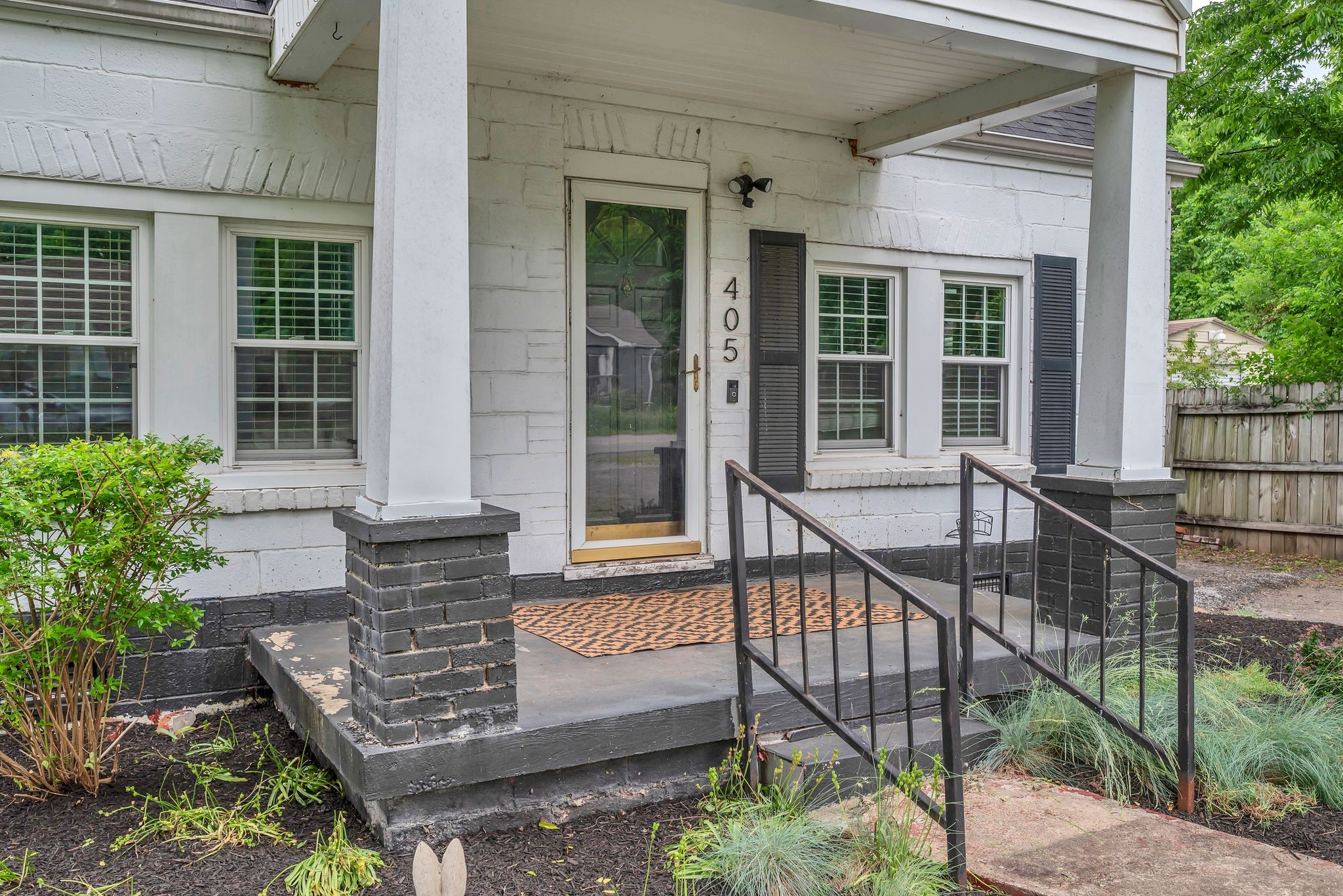 405 Delaware Ave