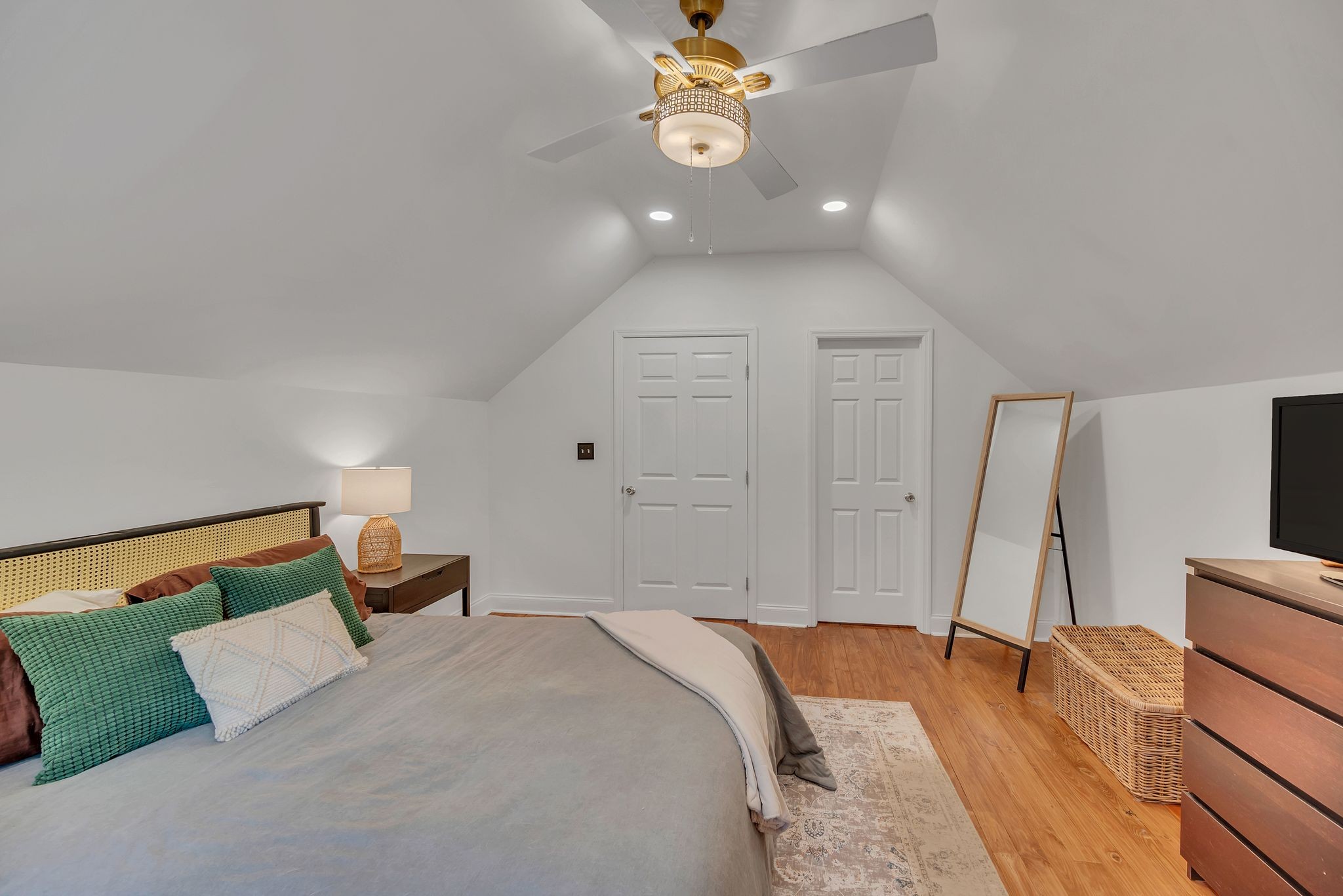 405 Delaware Ave