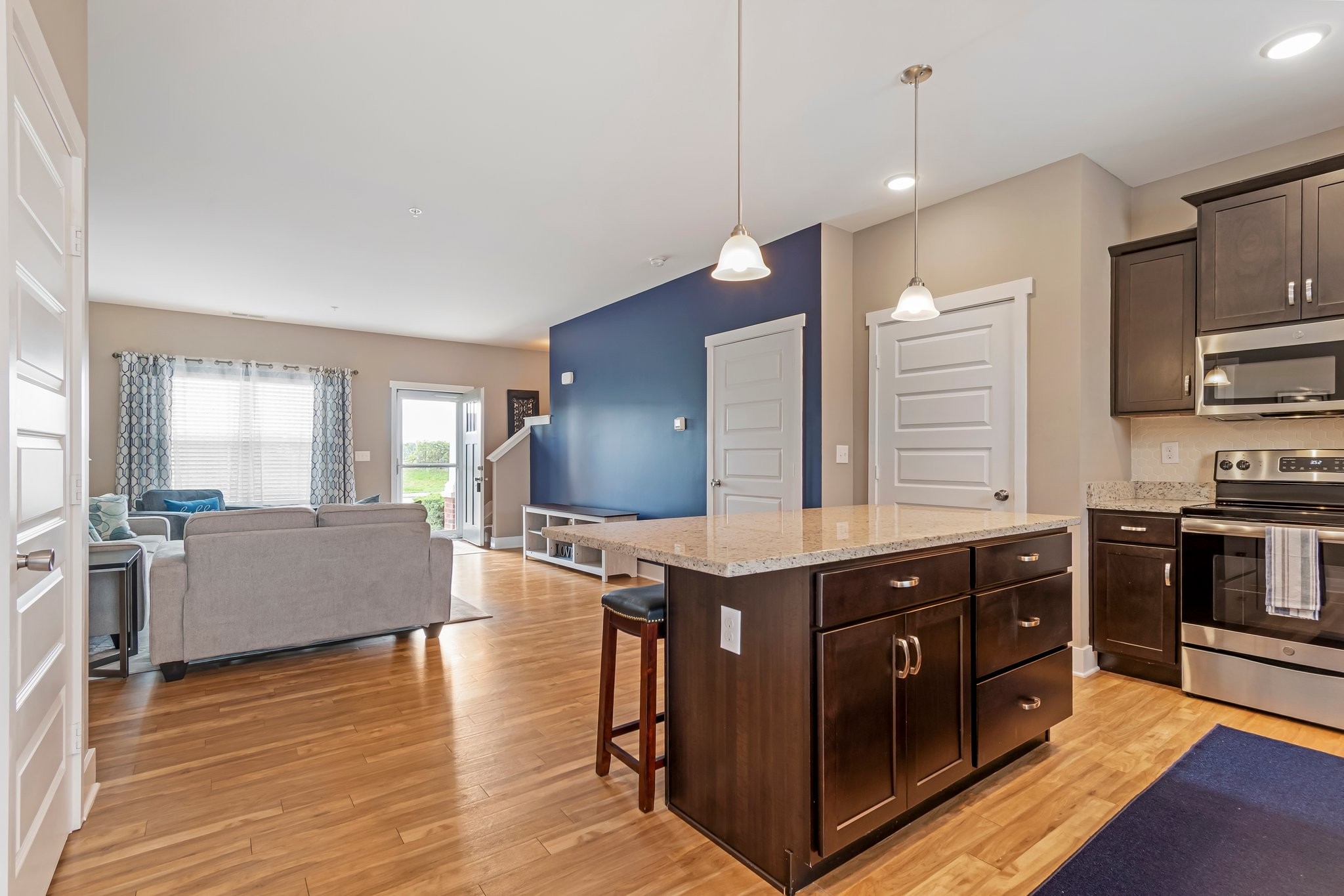 5008 Fennel Ct