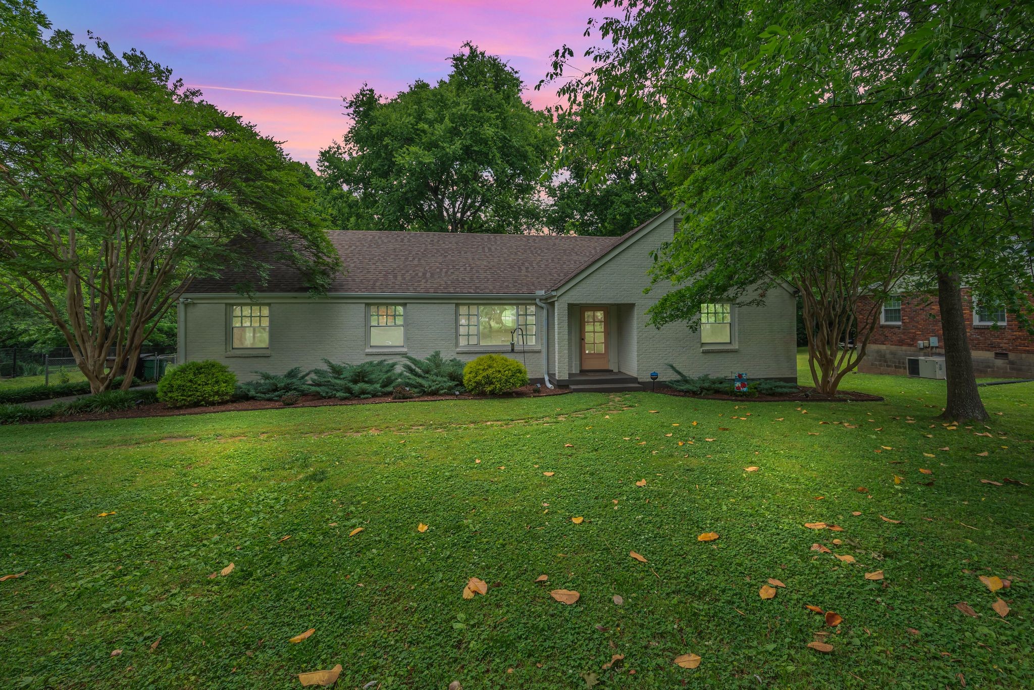 1201 Richmond Dr
