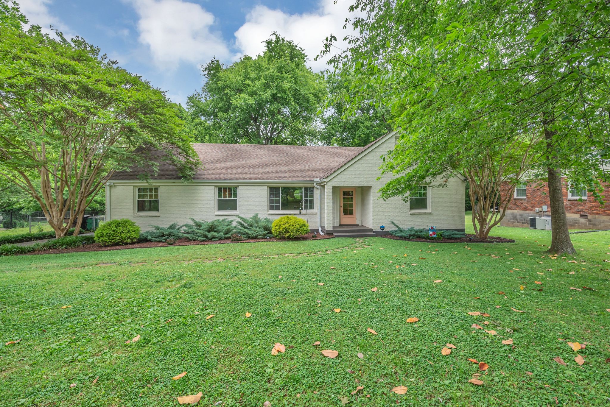 1201 Richmond Dr