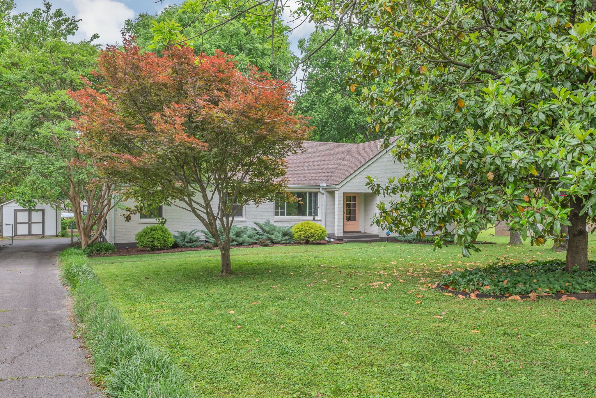 1201 Richmond Dr