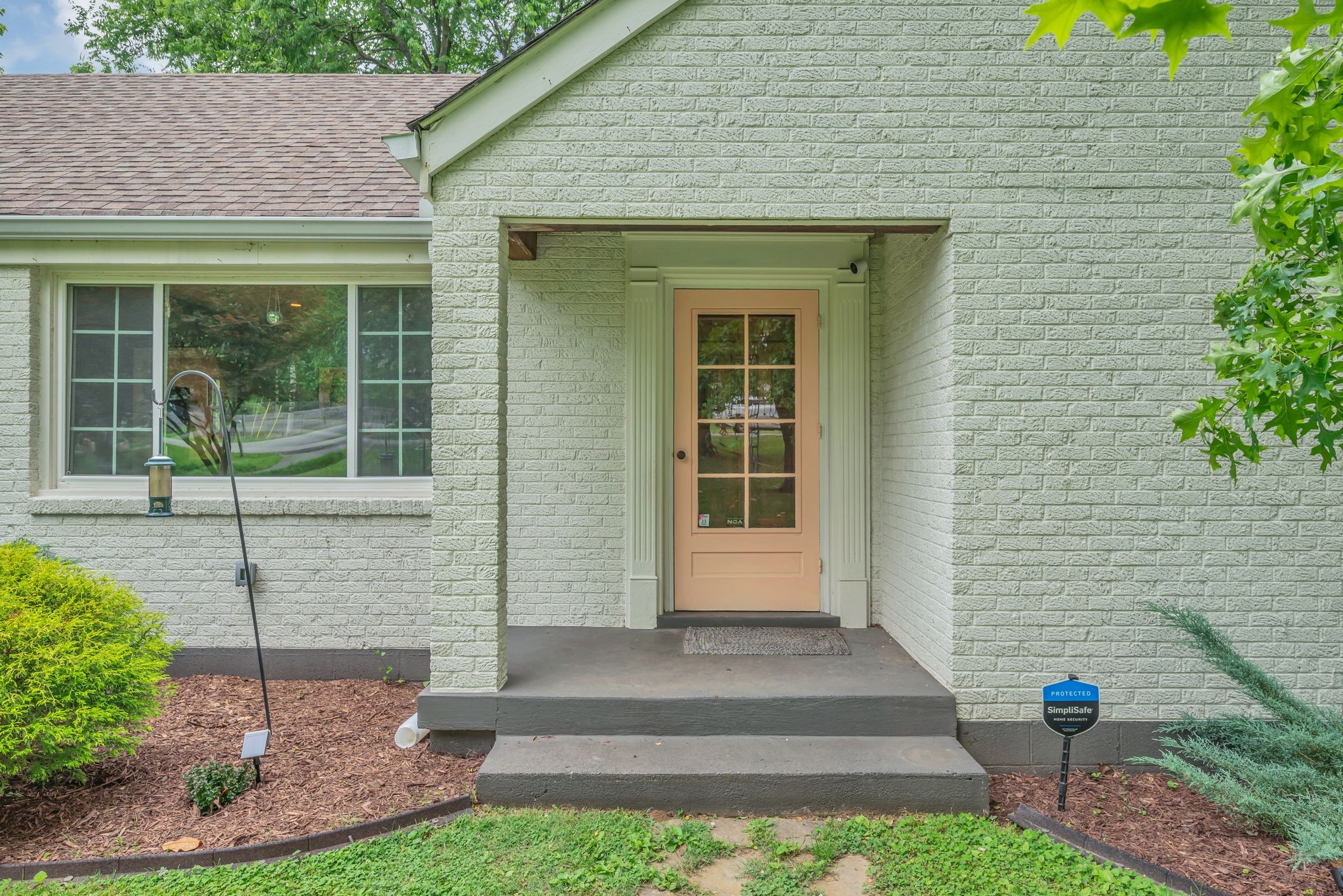 1201 Richmond Dr