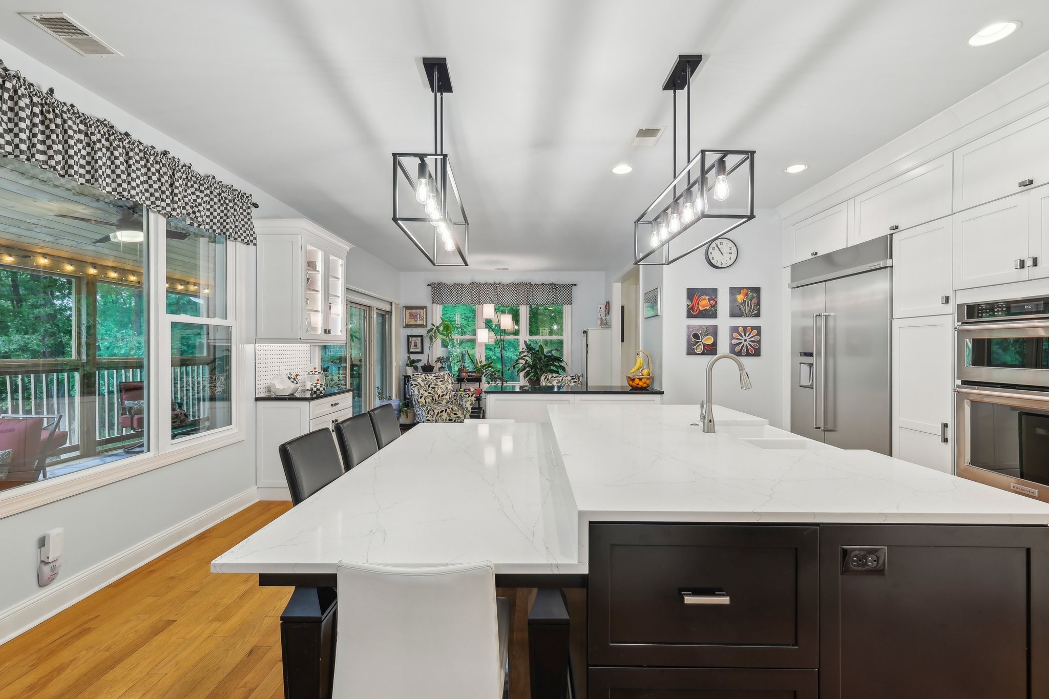 1313 Ridge Rd