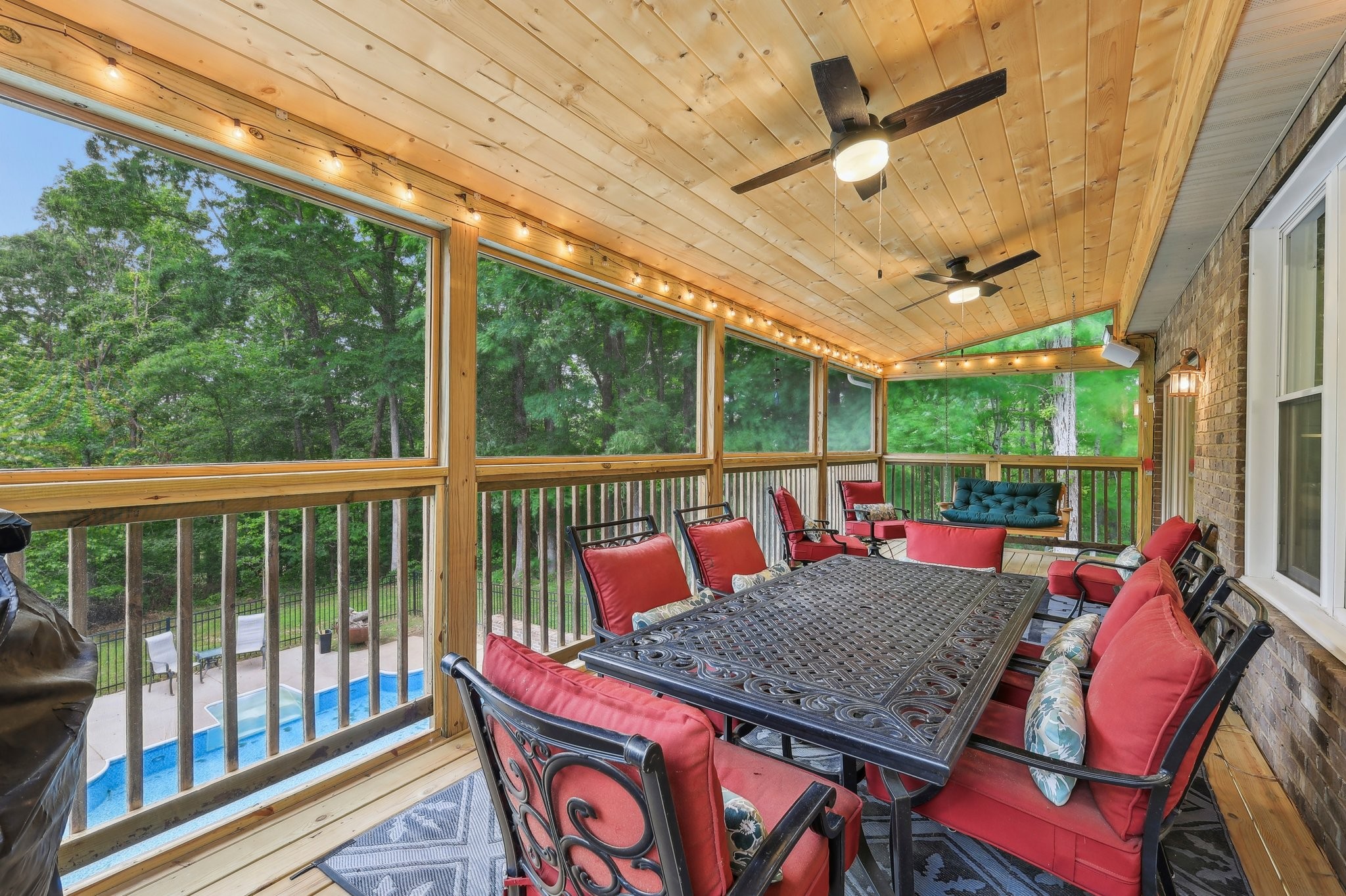 1313 Ridge Rd