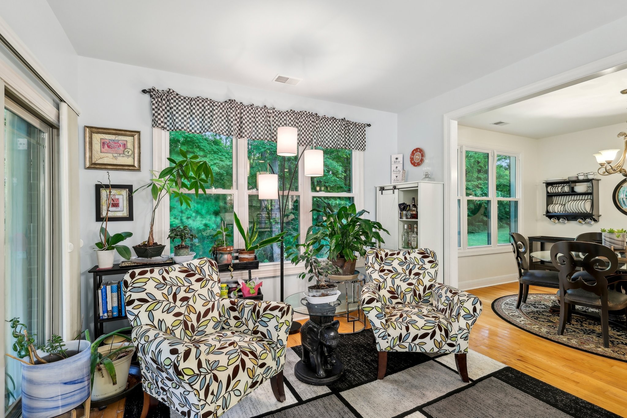 1313 Ridge Rd