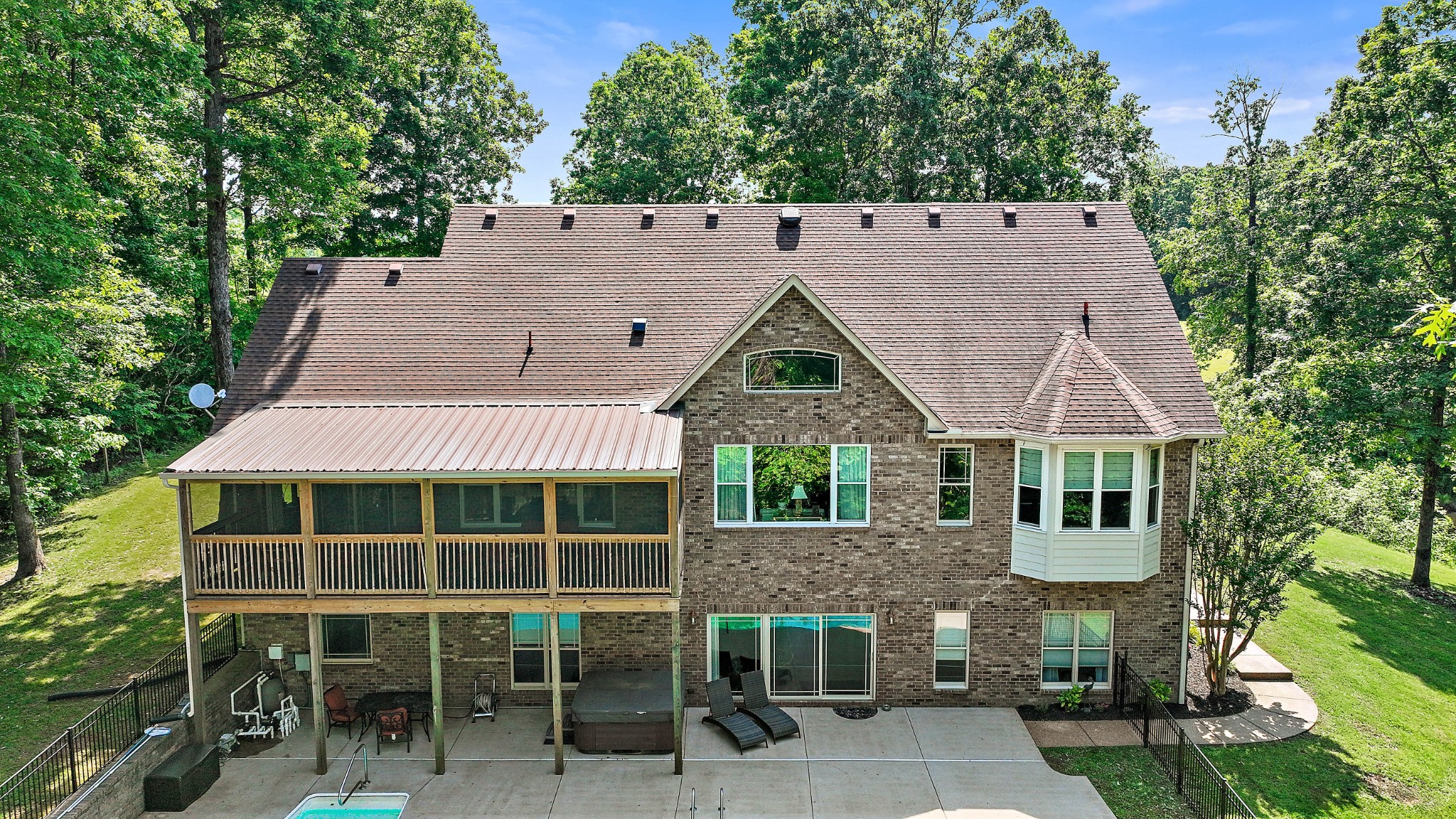 1313 Ridge Rd